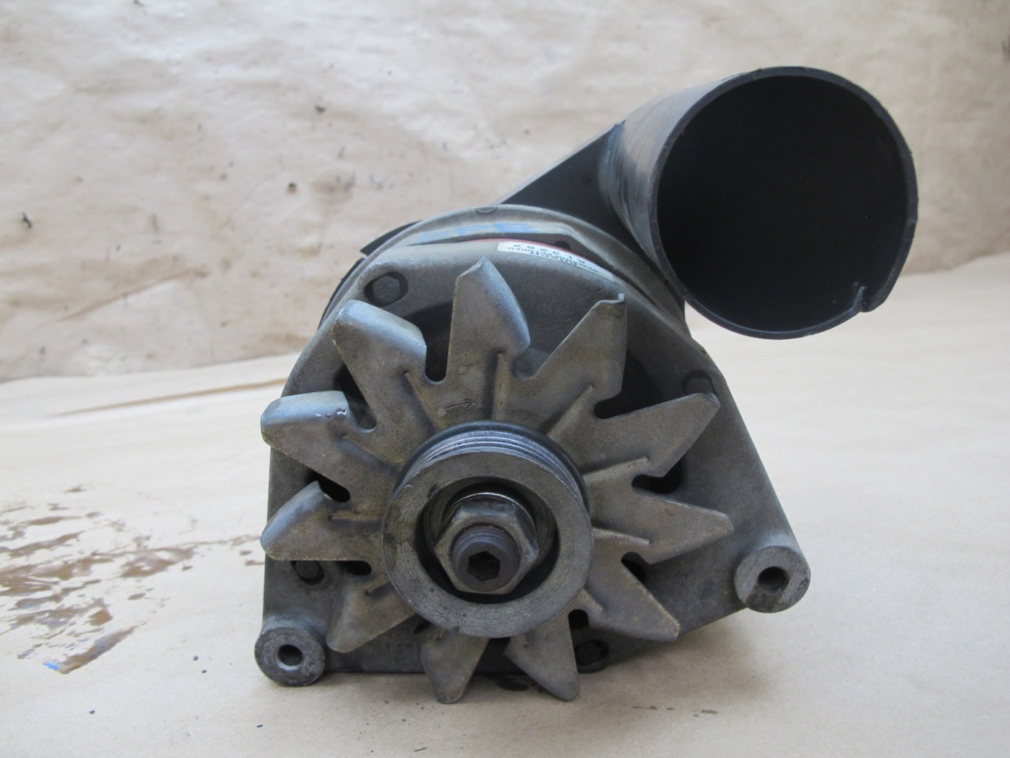 1983-1986 Porsche 928 S Engine Alternator Generator