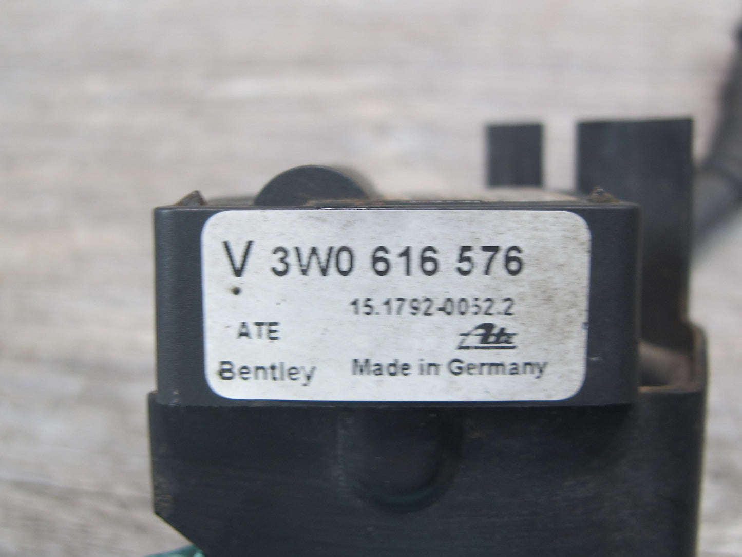 2006-2012 Bentley Continental Flying Spur Acceleration YAW Rate Sensor 3D0907651