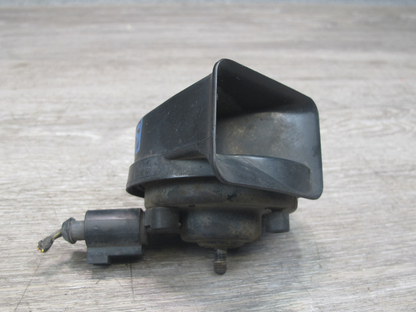 2006-2012 Bentley Flying Spur Rear Right Side High Note Tone Horn Alarm Siren