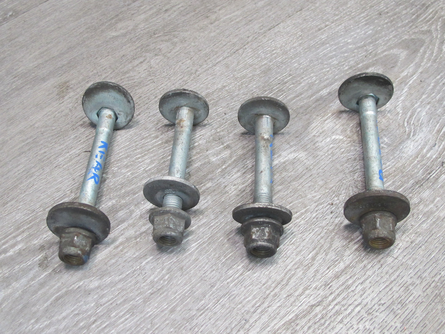 2006-2012 Bentley Flying Spur Rear Suspension Eccentric Camber Bolt Set of 4