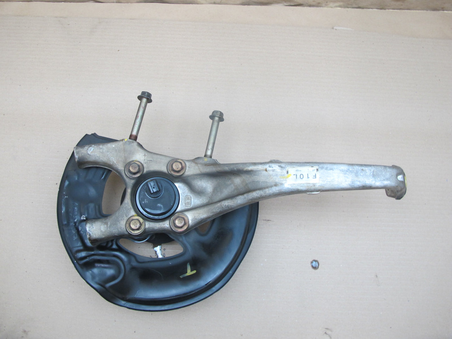 01-06 Lexus UCF30L LS430 RWD Front Left Spindle Knuckle Wheel Hub Bearing OEM