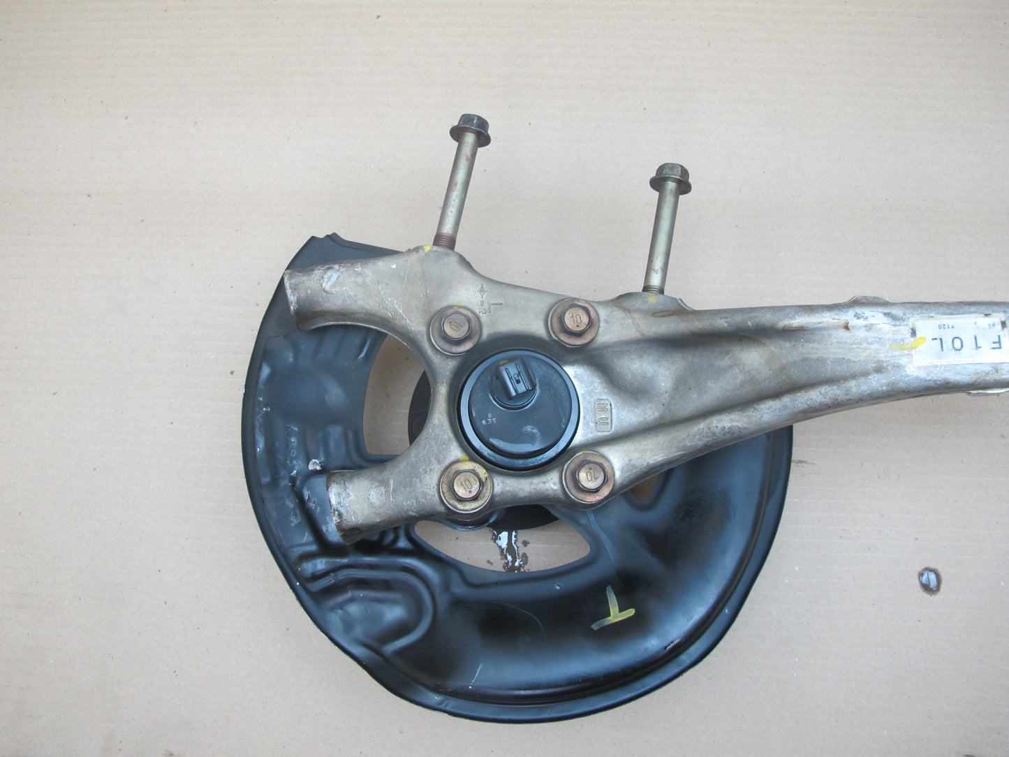 01-06 Lexus UCF30L LS430 RWD Front Left Spindle Knuckle Wheel Hub Bearing OEM