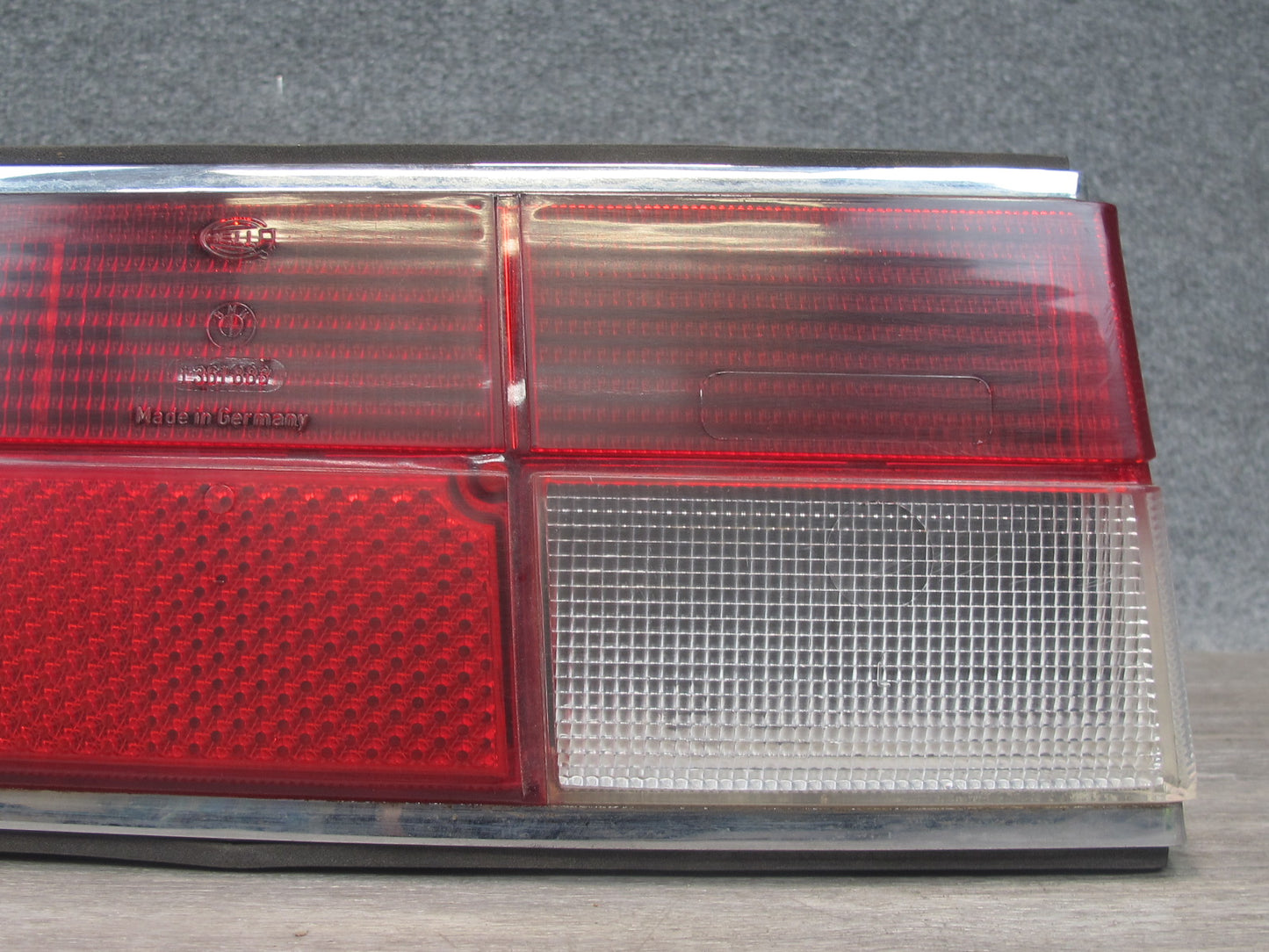 77-89 BMW E24 6-SERIES Set of 2 Rear Left & Right Tail Light Lamp OEM