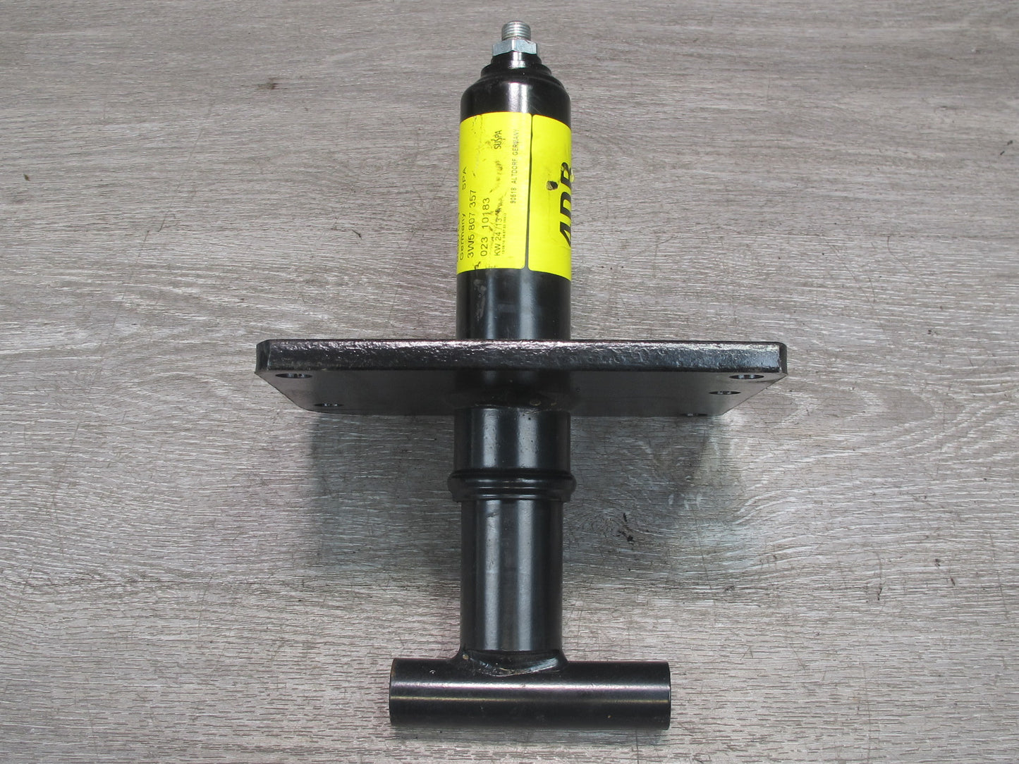 2006-2012 Bentley Flying Spur Rear Left Right Bumper Impact Shock Absorber Set