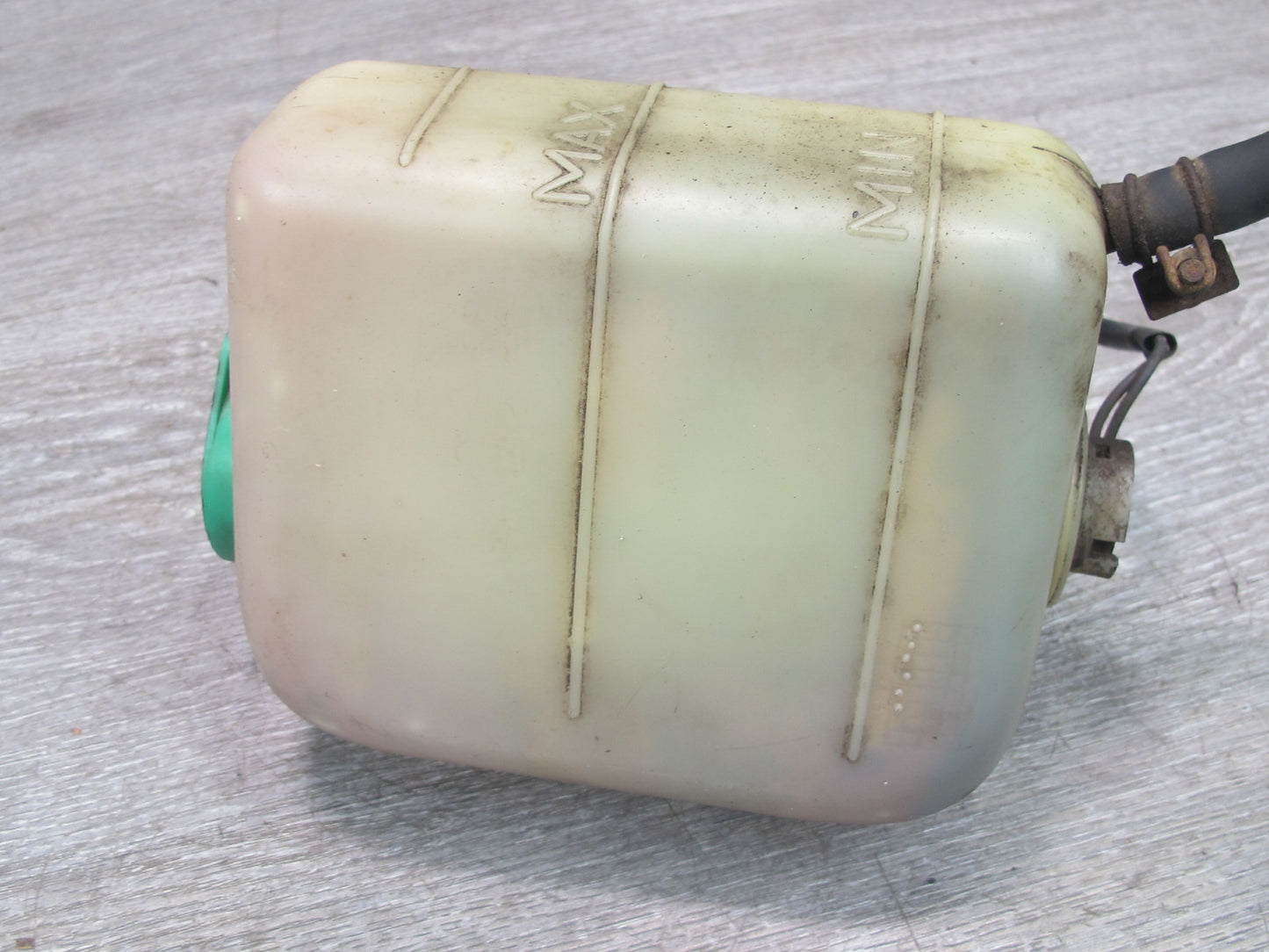 79-83 Datsun Nissan 280ZX S130 NA Engine Coolant Expansion Reservoir Tank OEM