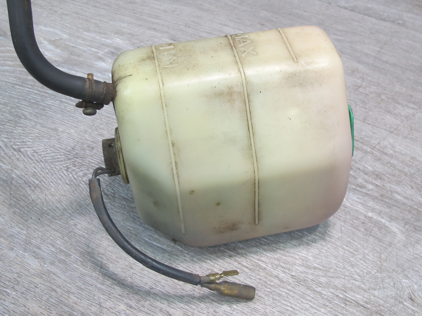 79-83 Datsun Nissan 280ZX S130 NA Engine Coolant Expansion Reservoir Tank OEM