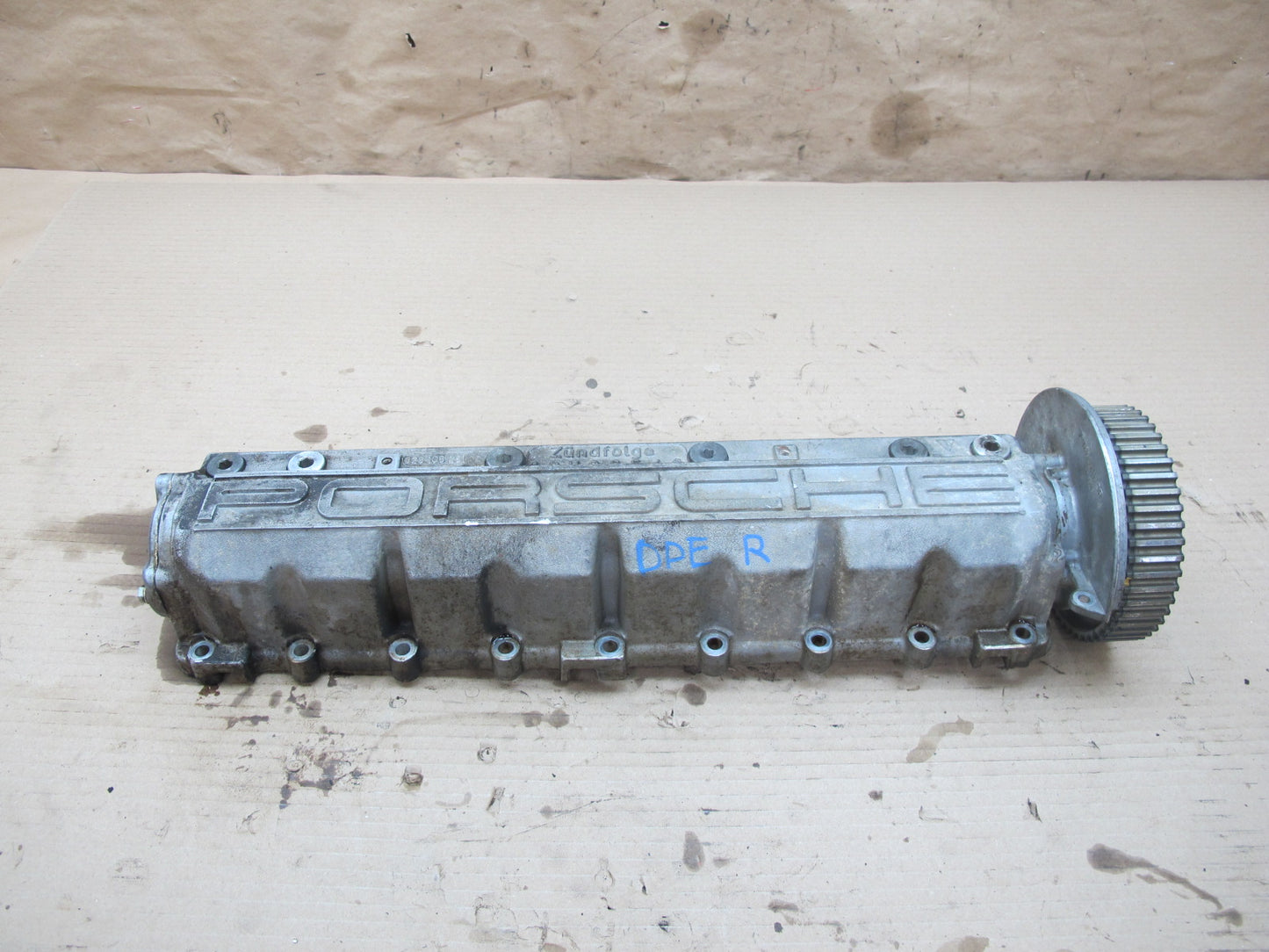 1983-1984 Porsche 928 S 4.7L V8 Engine Motor Right Cylinder Head W/ Timing Gear