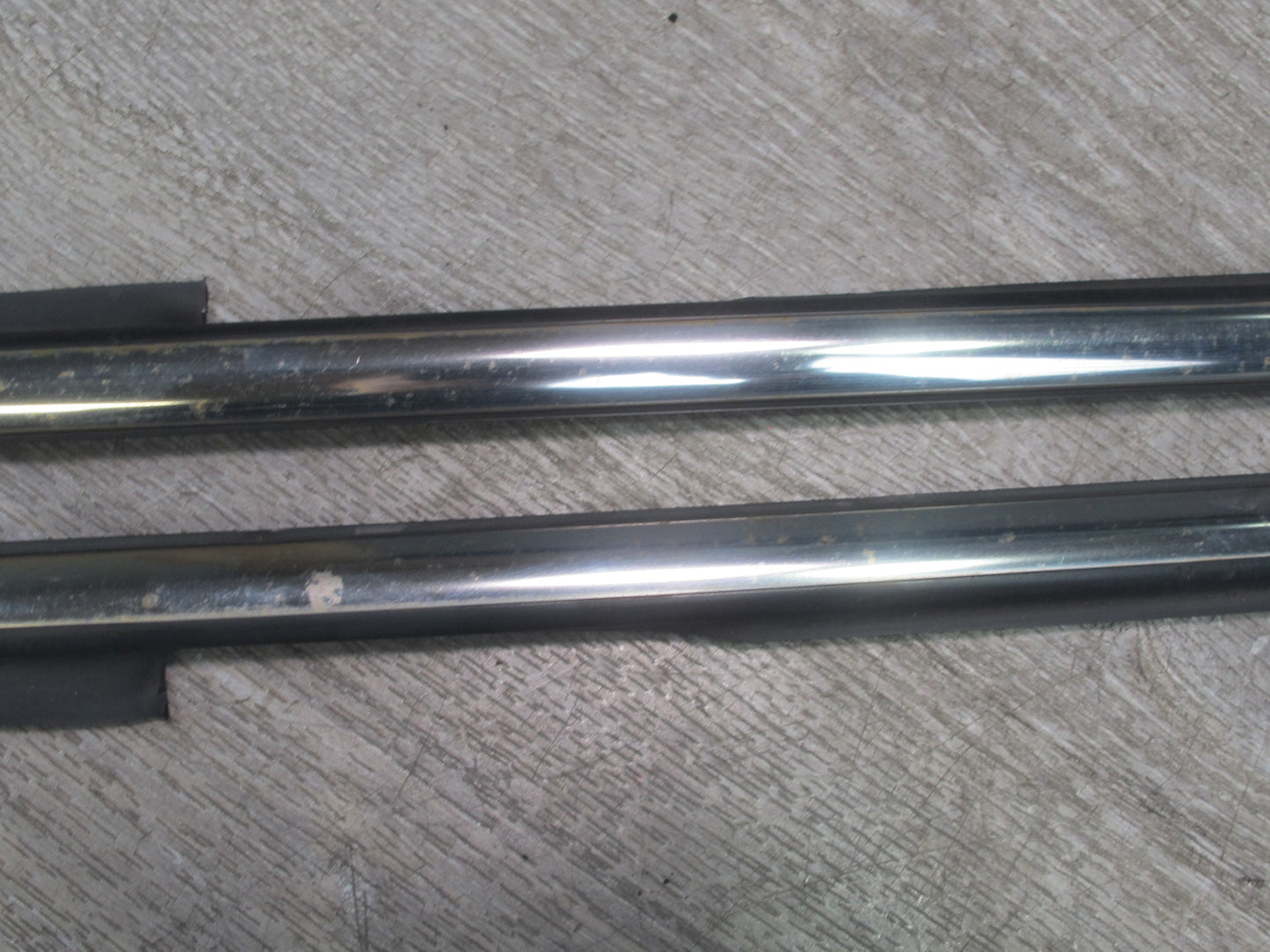 09-15 Mini Cooper R57 Set of 2 Rear Chrome Trim Molding Cover Weatherstrip OEM