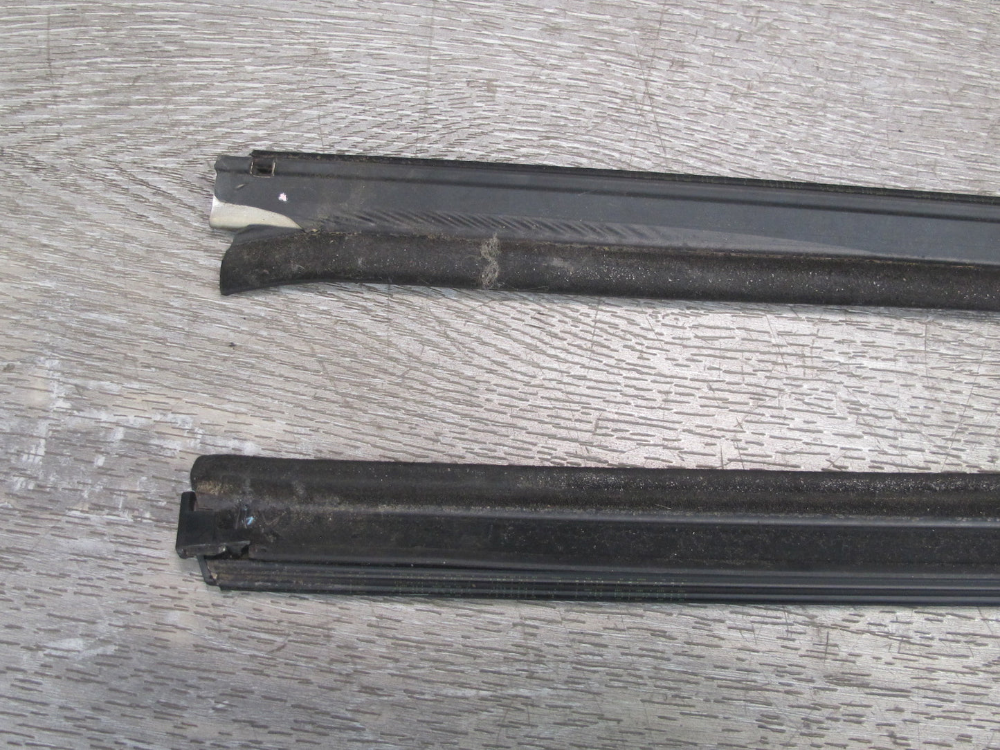 09-15 Mini Cooper R57 Set of 2 Rear Chrome Trim Molding Cover Weatherstrip OEM