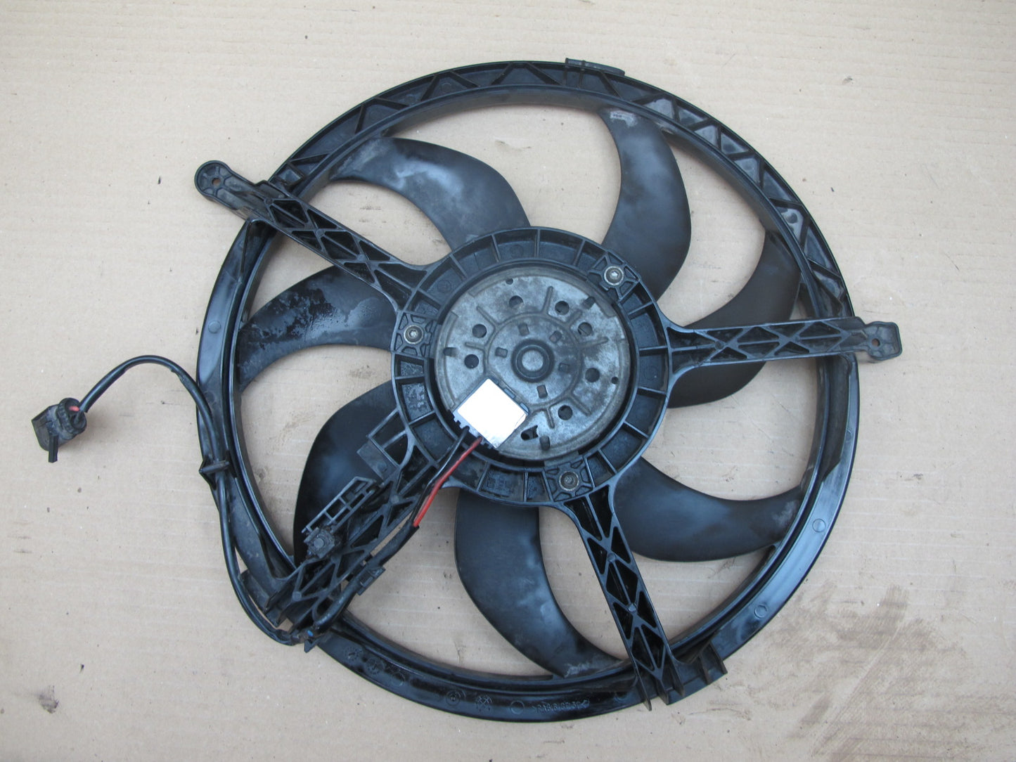 11-13 Mini R55 R56 R57 R60 R61 N12 N16 Engine Radiator Cooling Fan Motor OEM