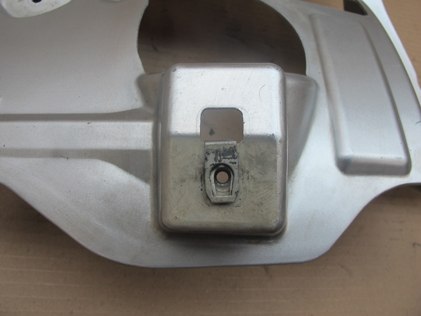 11-12 Fisker Karma Front Left Fender Inner Mount Bracket OEM