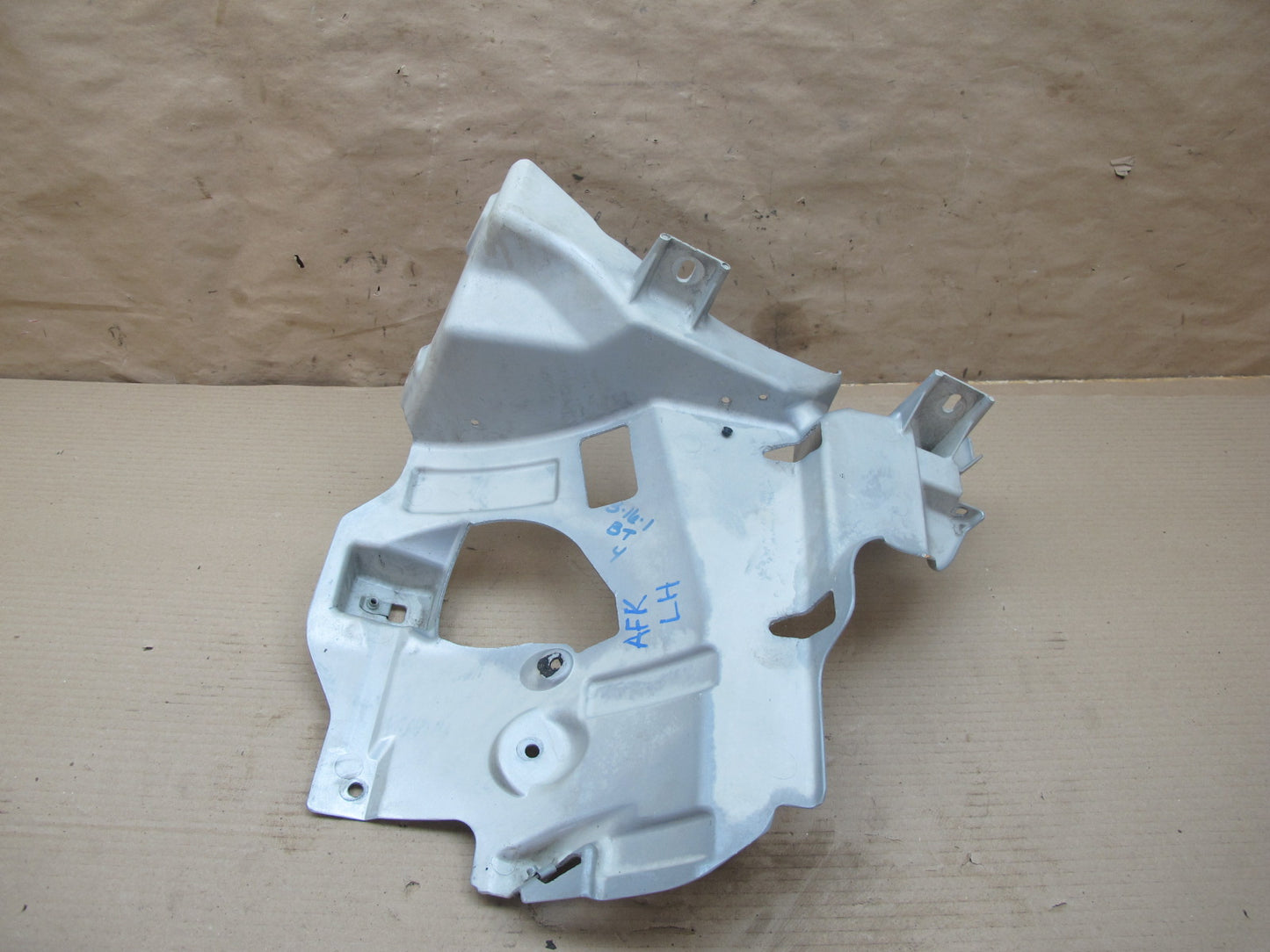 11-12 Fisker Karma Front Left Fender Inner Mount Bracket OEM