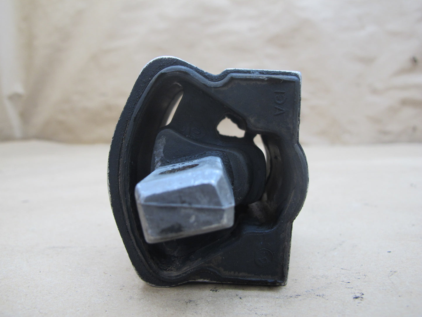 97-98 Mercedes R129 SL600 Automatic Transmission Mount Bracket Support OEM