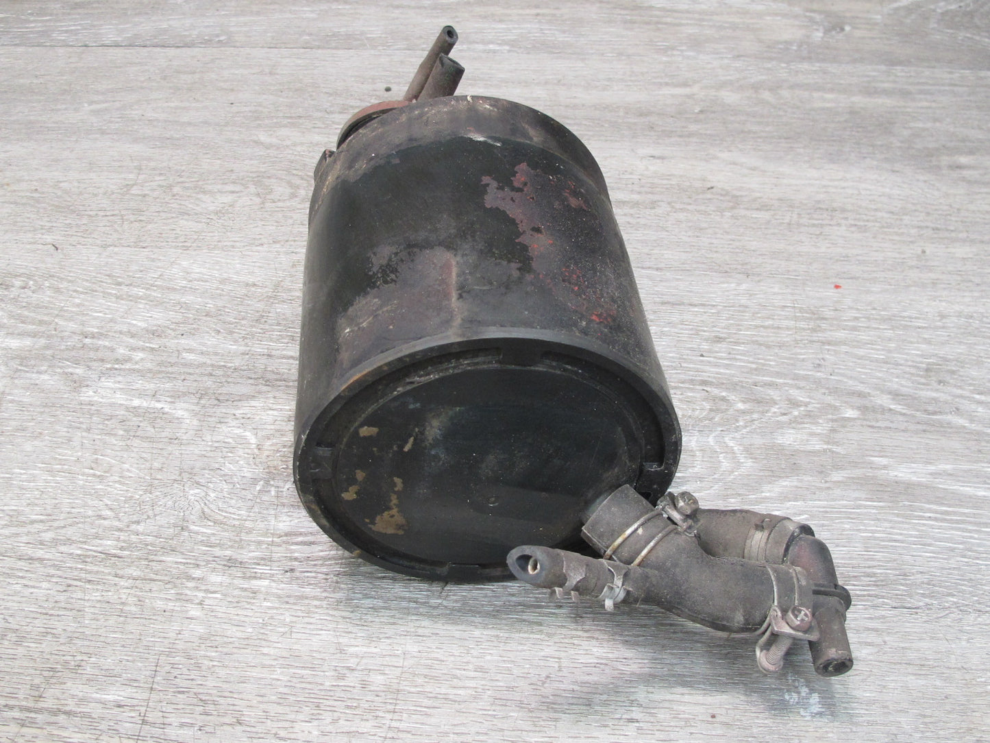 90-96 Nissan Z32 300ZX Fuel Evap Vapor Charcoal Canister 14950-30P01 OEM