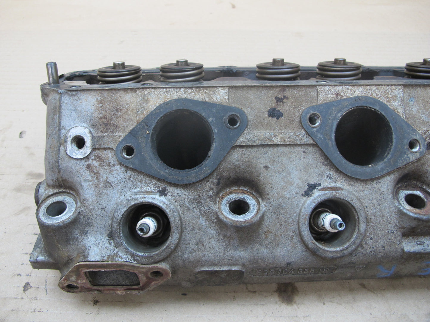 1983-1984 Porsche 928 S 4.7L Engine Motor Right Side Cylinder Head 9281043561R