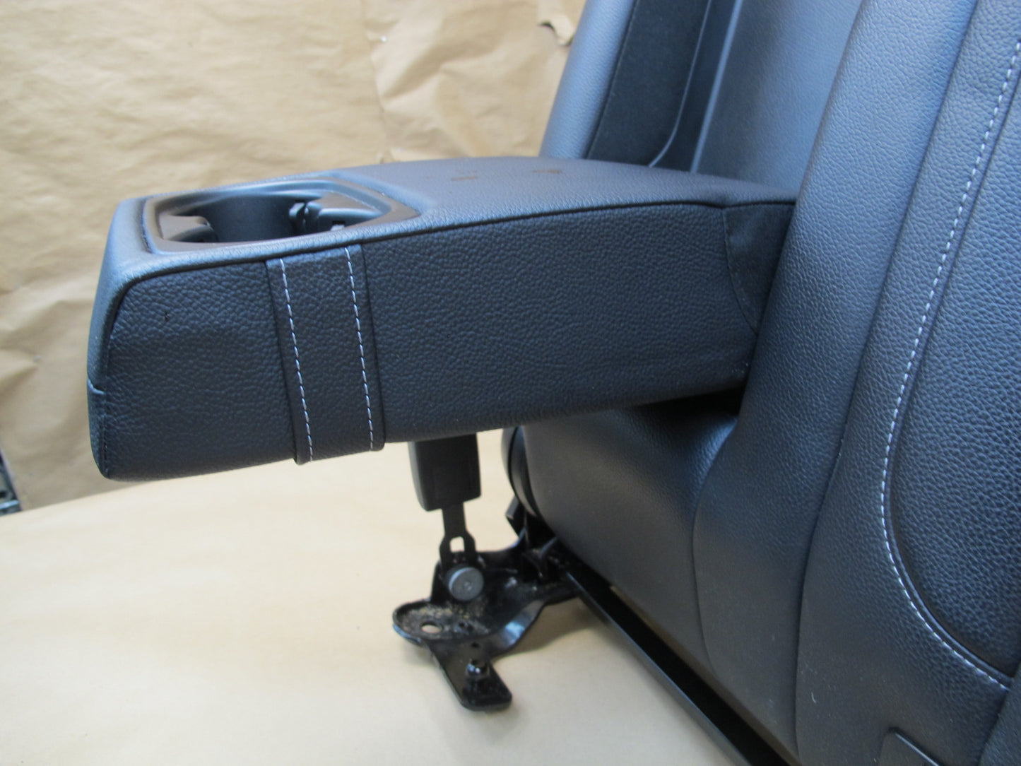 12-15 Mercedes W166 Ml-class Rear Left Seat Upper Cushion Black OEM