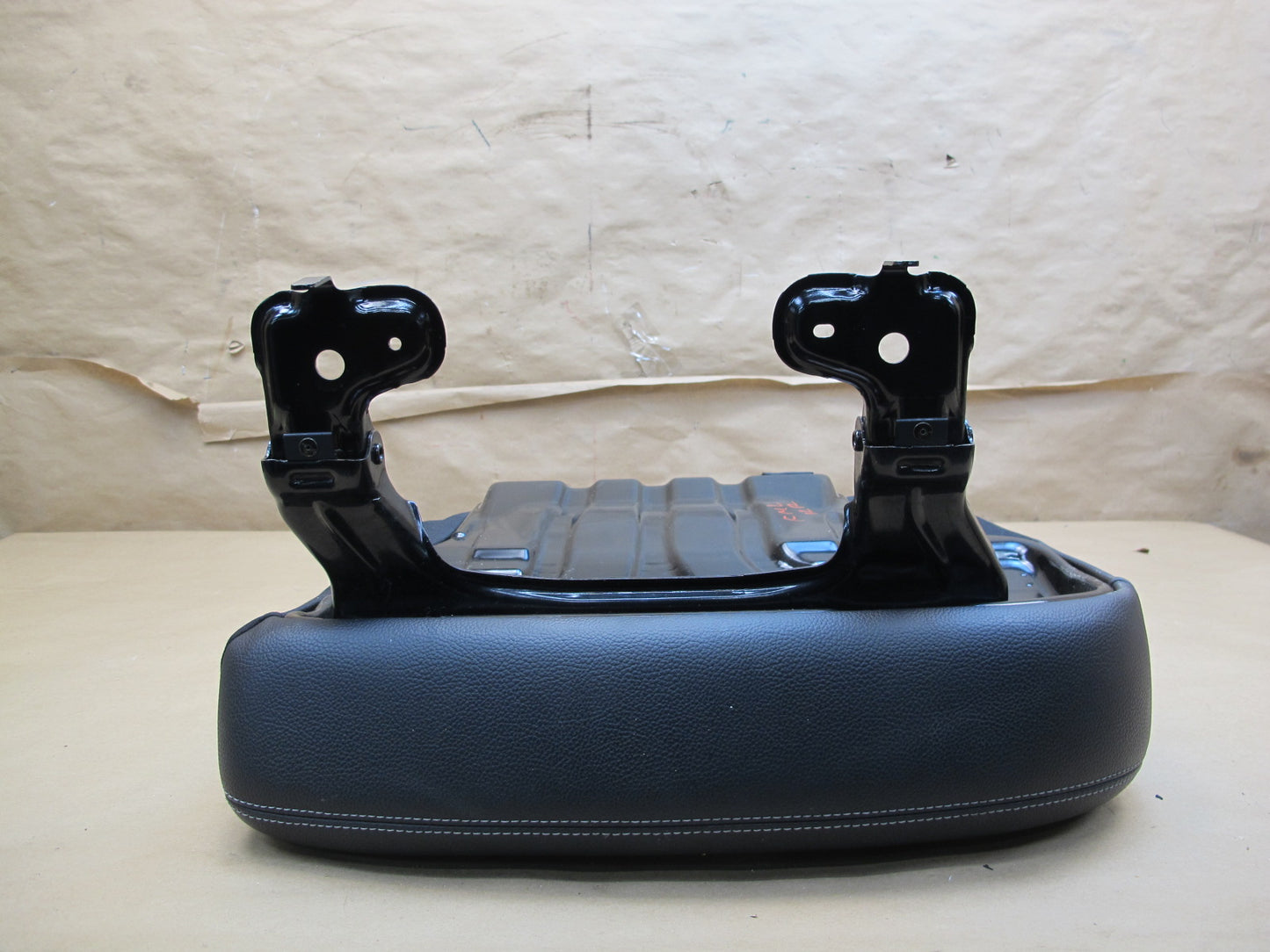 12-15 Mercedes W166 Ml-class Rear Right Seat Lower Cushion Black OEM