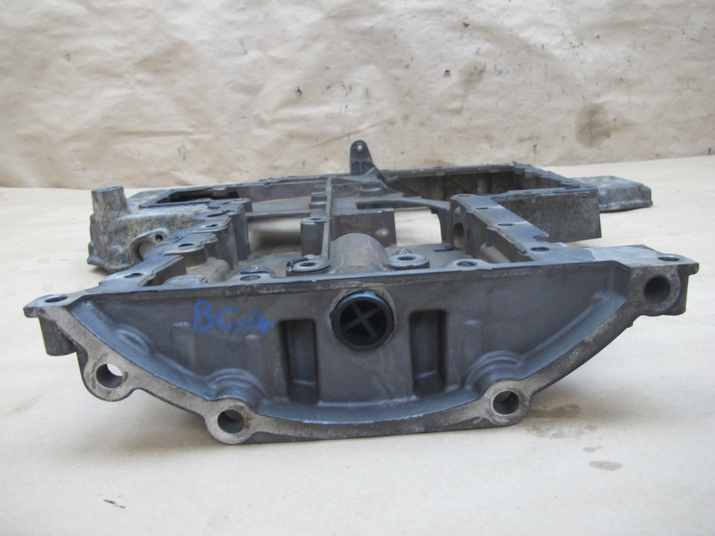 2006-2012 Bentley Continental Flying Spur 6.0L Engine Motor Upper Oil Pan