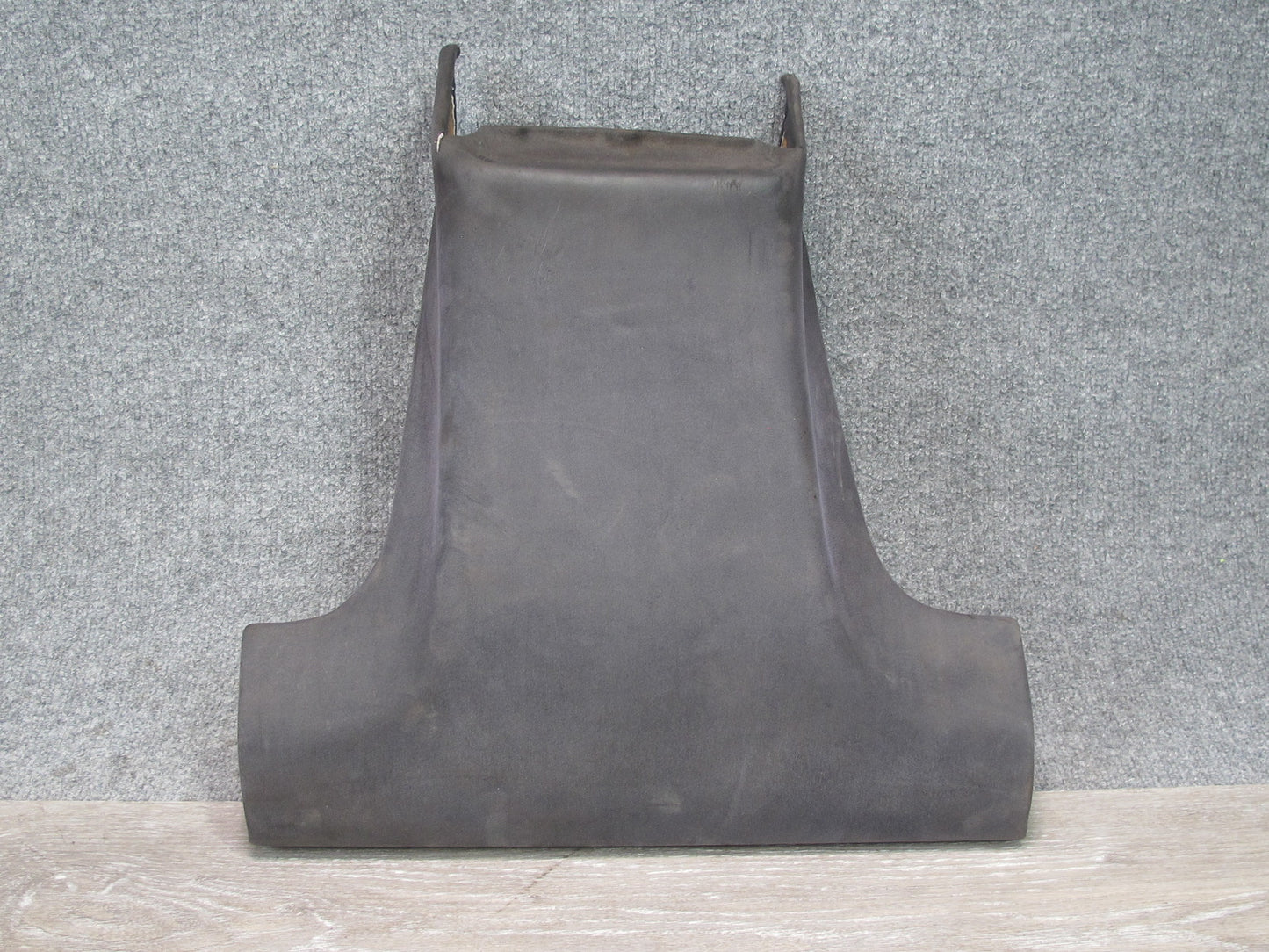 92-96 Nissan Z32 300ZX 2+0 Rear Center Trim Cover Panel 84942-46P00 OEM