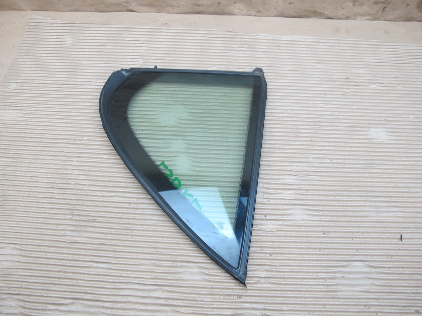 01-06 Lexus UCF30L LS430 Rear Left Quarter Glass Window OEM