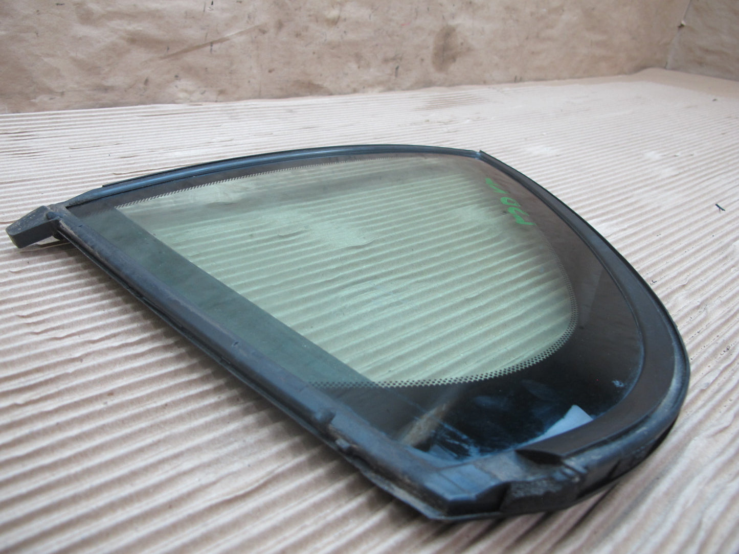 01-06 Lexus UCF30L LS430 Rear Left Quarter Glass Window OEM