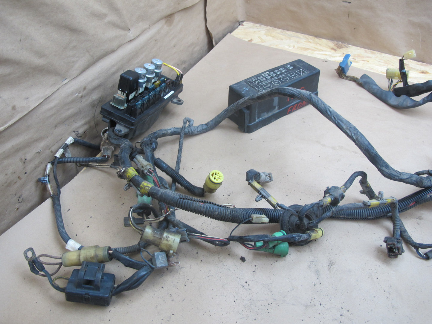 84-85 Toyota Supra MA67 2.8 5MGE M/T Engine Wire Wiring Harness w Fuse Box OEM