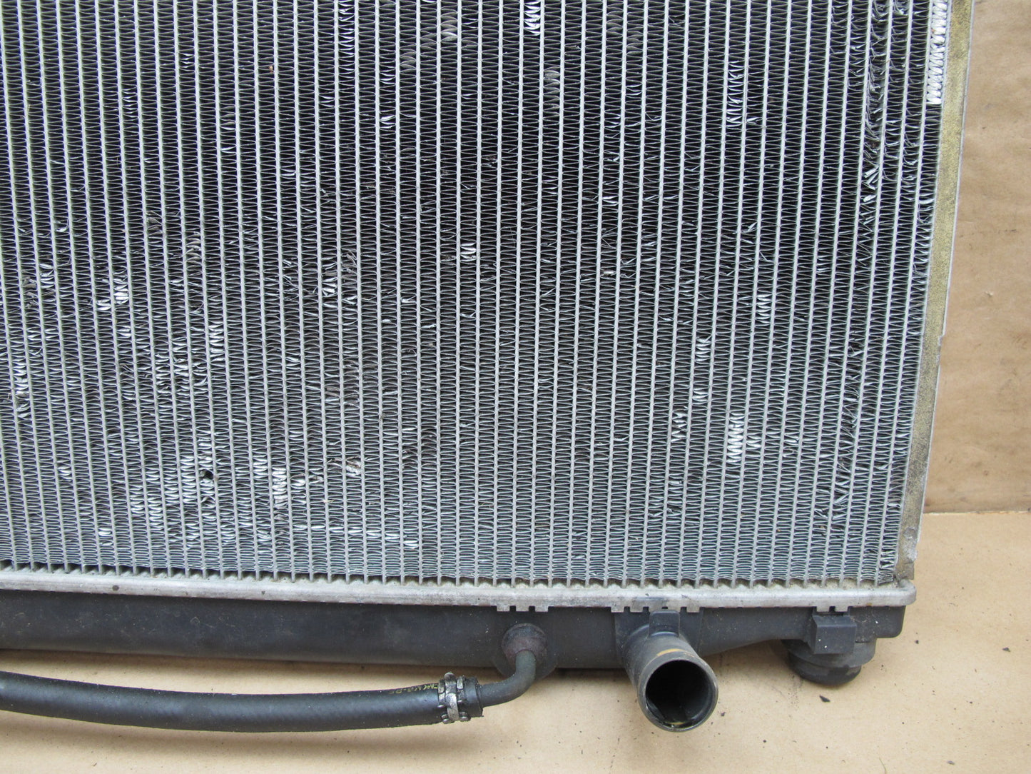 92-95 Lexus UZZ30L SC400 Engine Cooling Radiator OEM