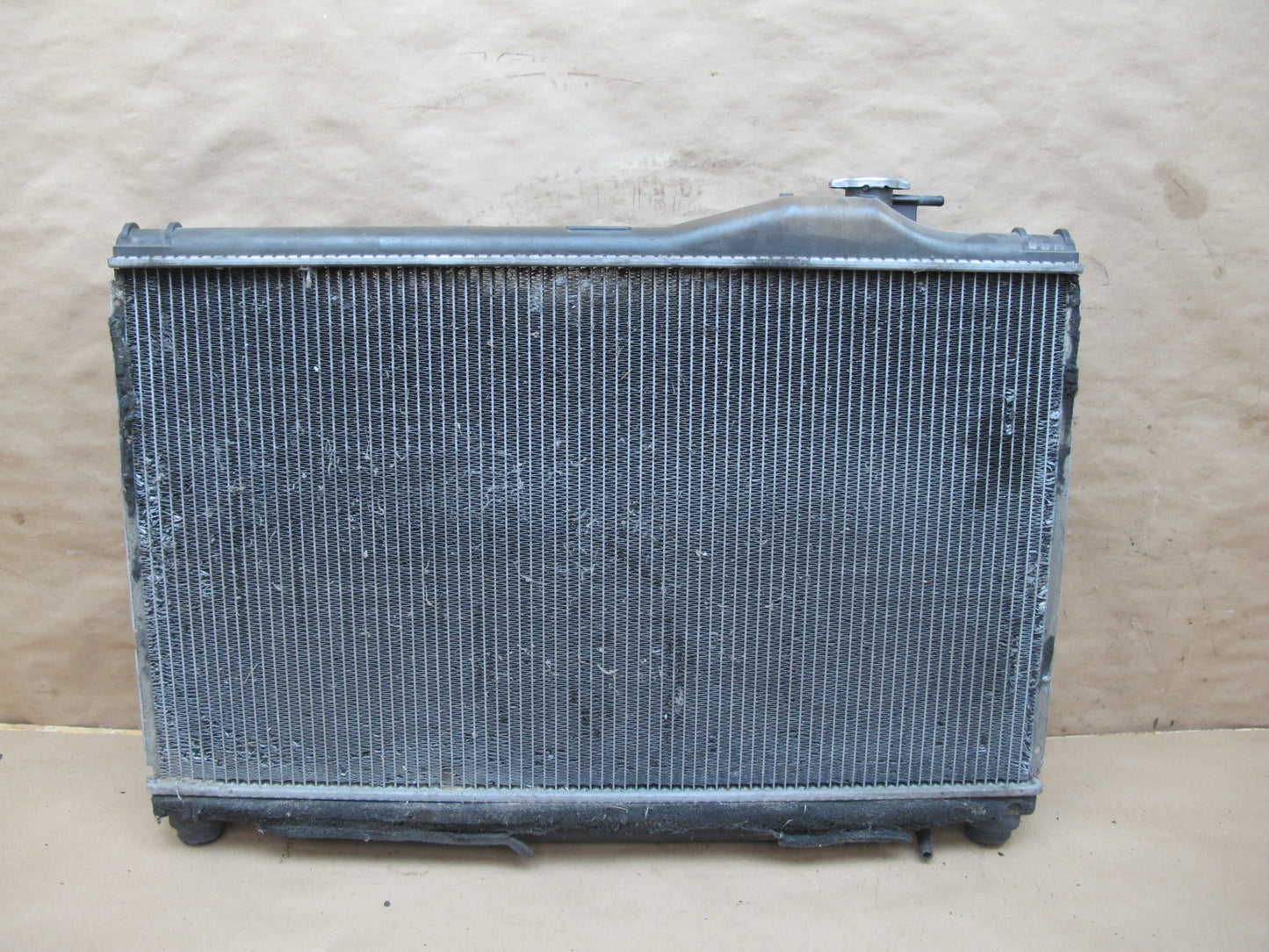 92-95 Lexus UZZ30L SC400 Engine Cooling Radiator OEM