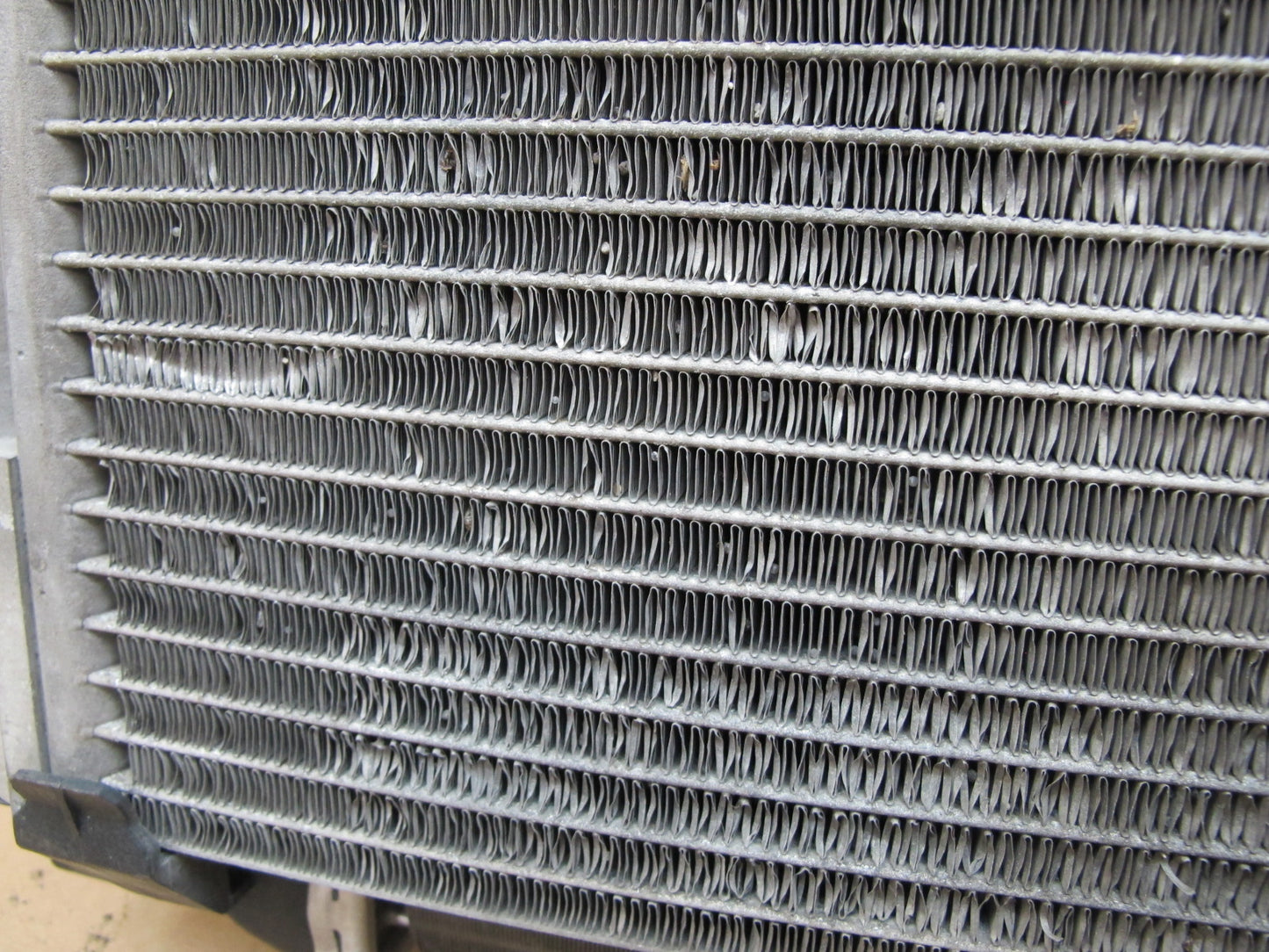 11-15 Mini R55 R56 R57 R58 R59 N16 Engine Cooling Radiator A/C Condenser OEM