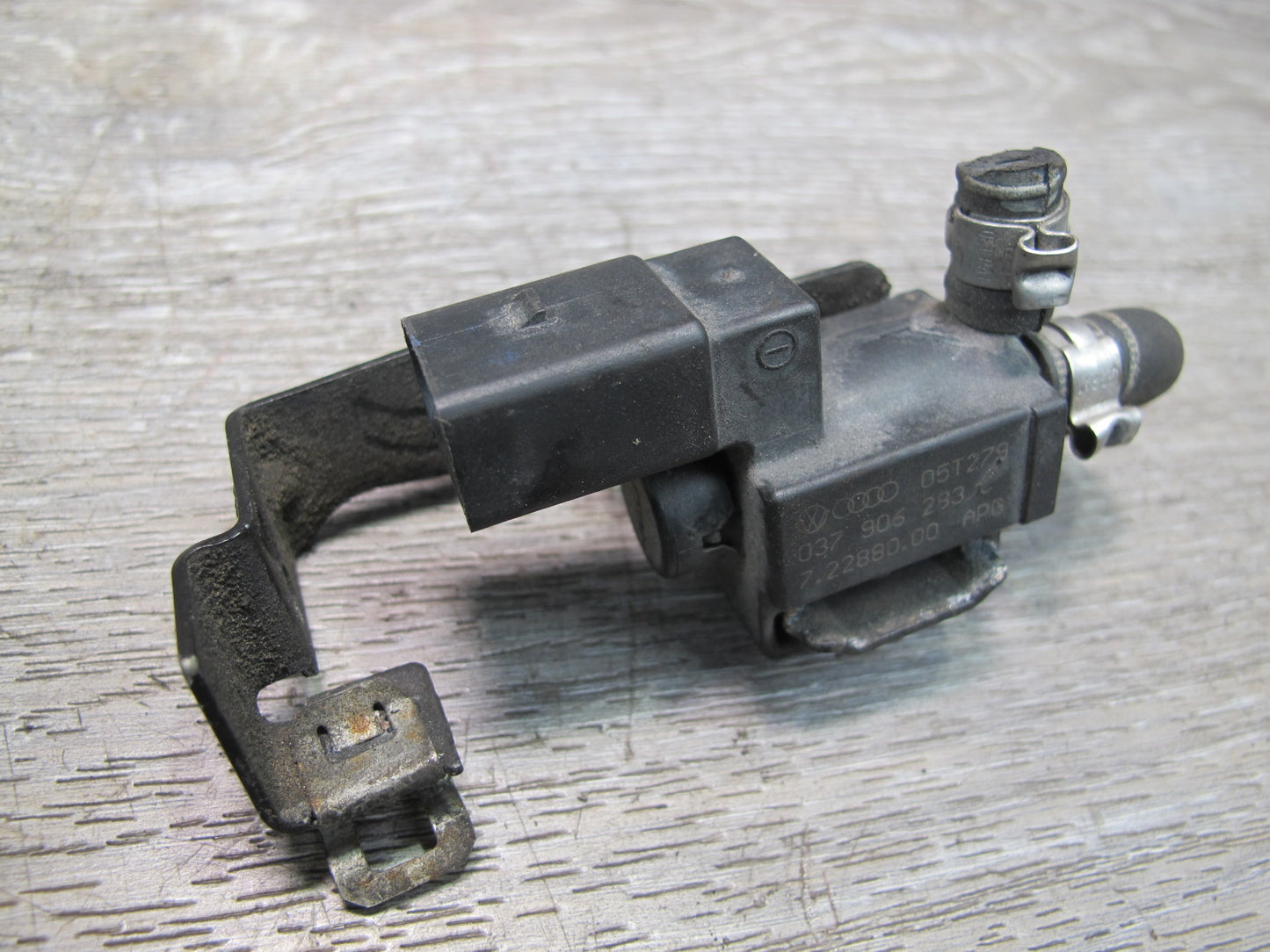 2006-2012 Bentley Flying Spur Air Smog EGR Vapor Canister Purge Valve