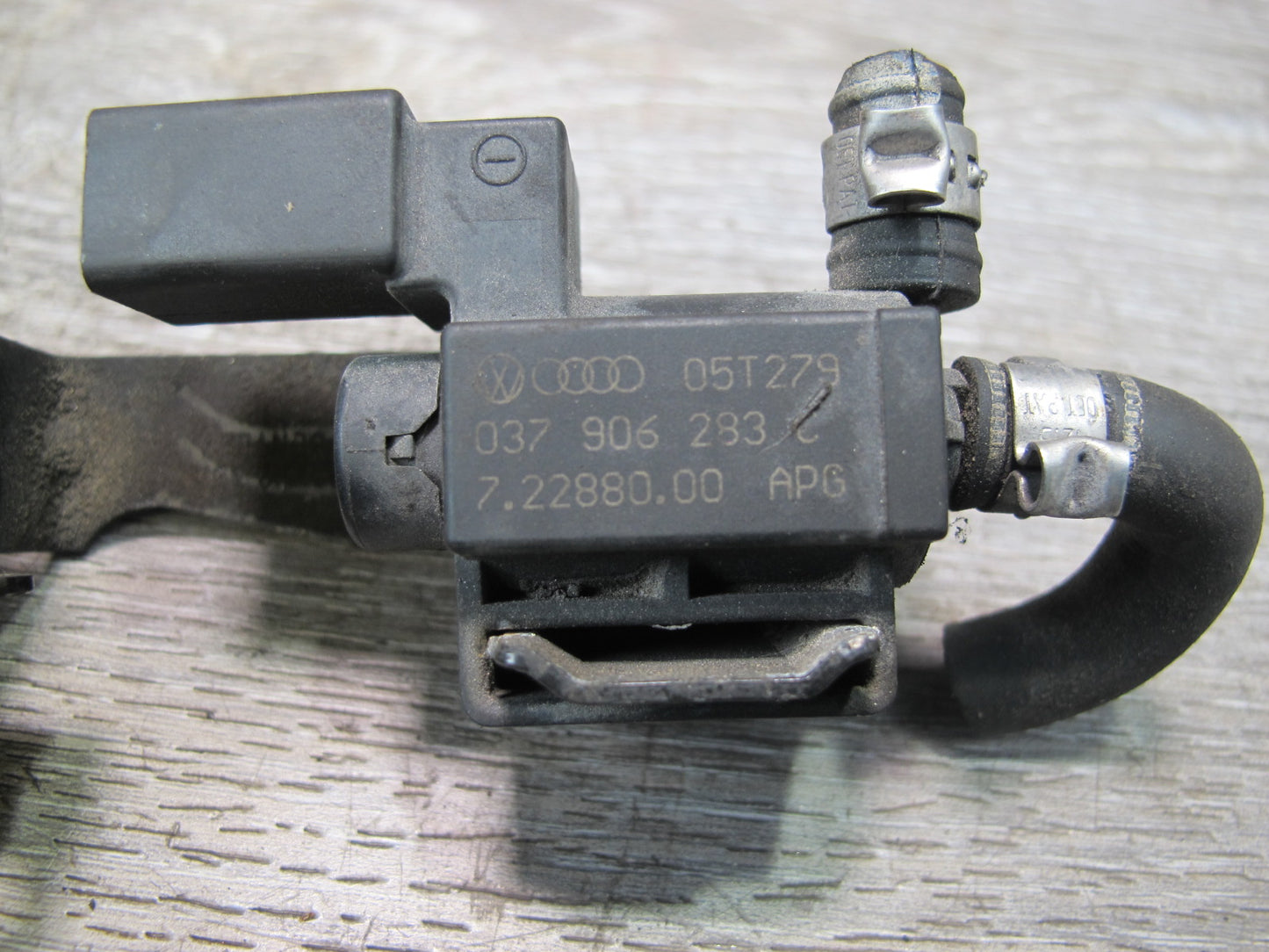 2006-2012 Bentley Flying Spur Air Smog EGR Vapor Canister Purge Valve