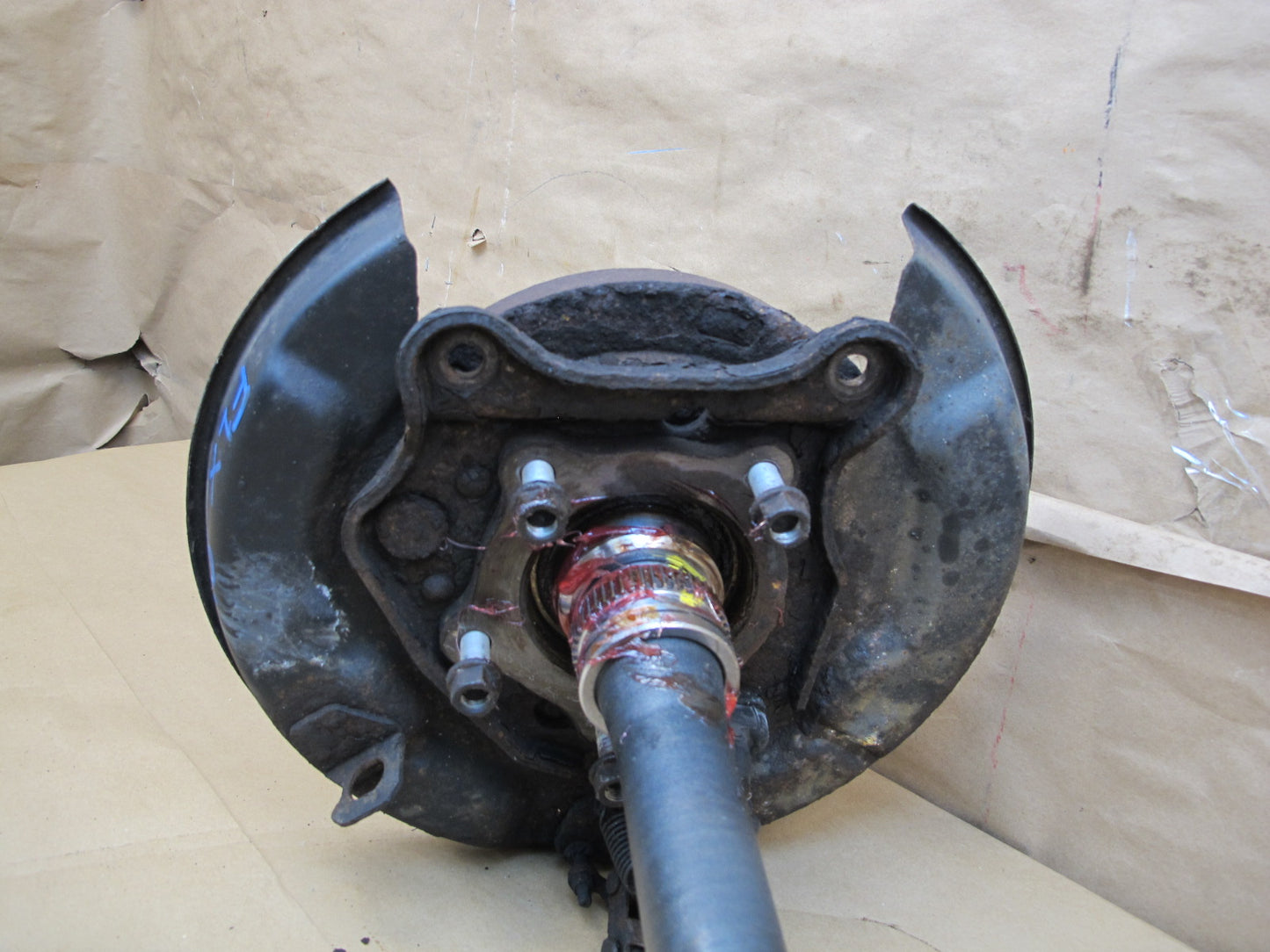 1998-2002 Lexus J100 LX470 Rear Left Driver Side Spindle Knuckle Wheel Hub