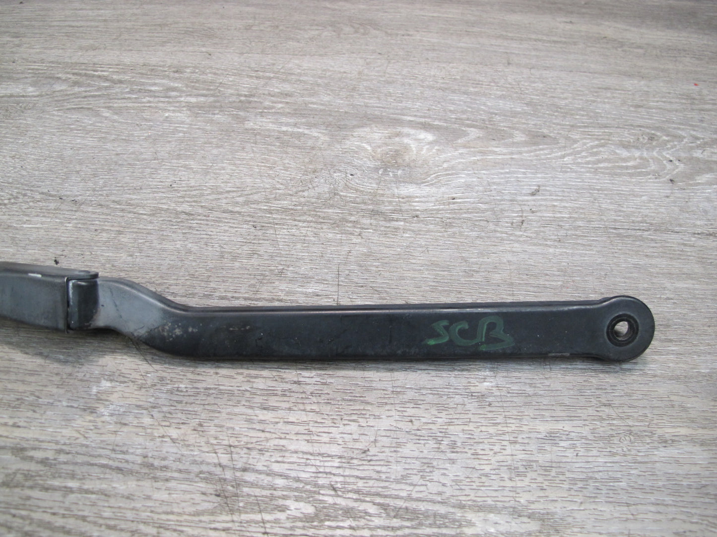 92-00 Lexus UZZ30L SC400 SC300 Set of 2 Front Windshield Wiper Arm OEM