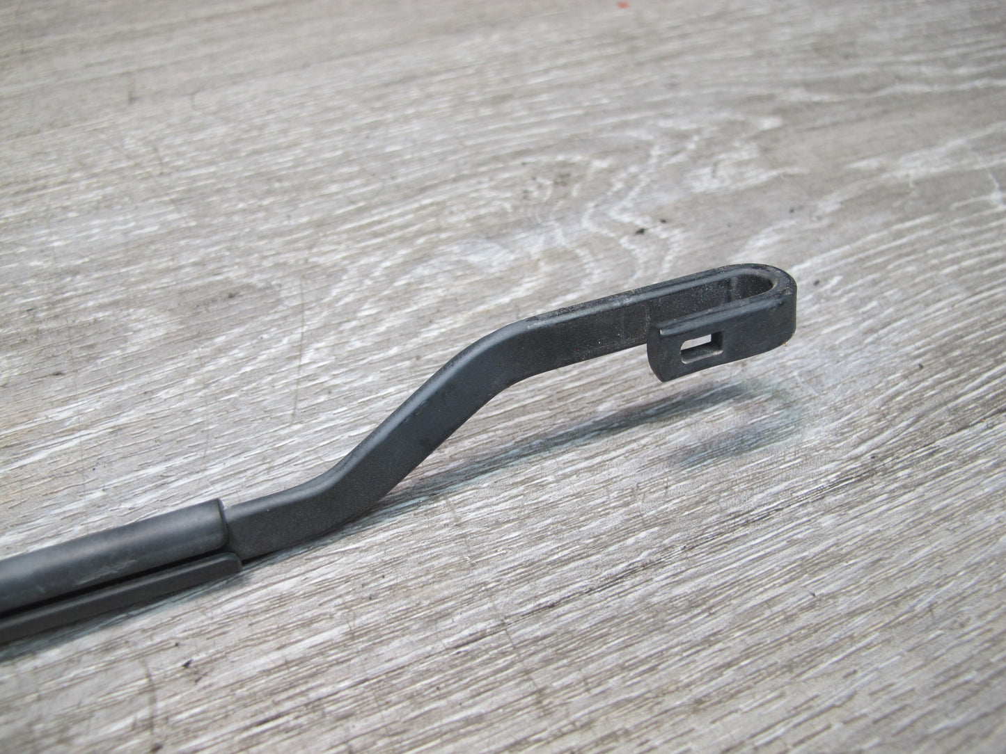 92-00 Lexus UZZ30L SC400 SC300 Set of 2 Front Windshield Wiper Arm OEM