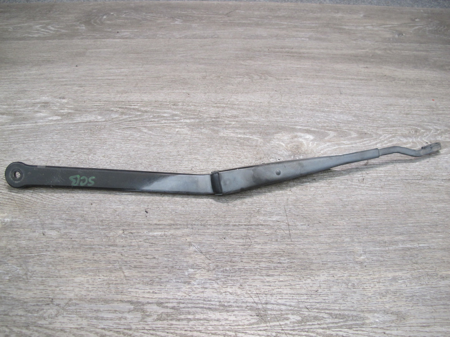 92-00 Lexus UZZ30L SC400 SC300 Set of 2 Front Windshield Wiper Arm OEM