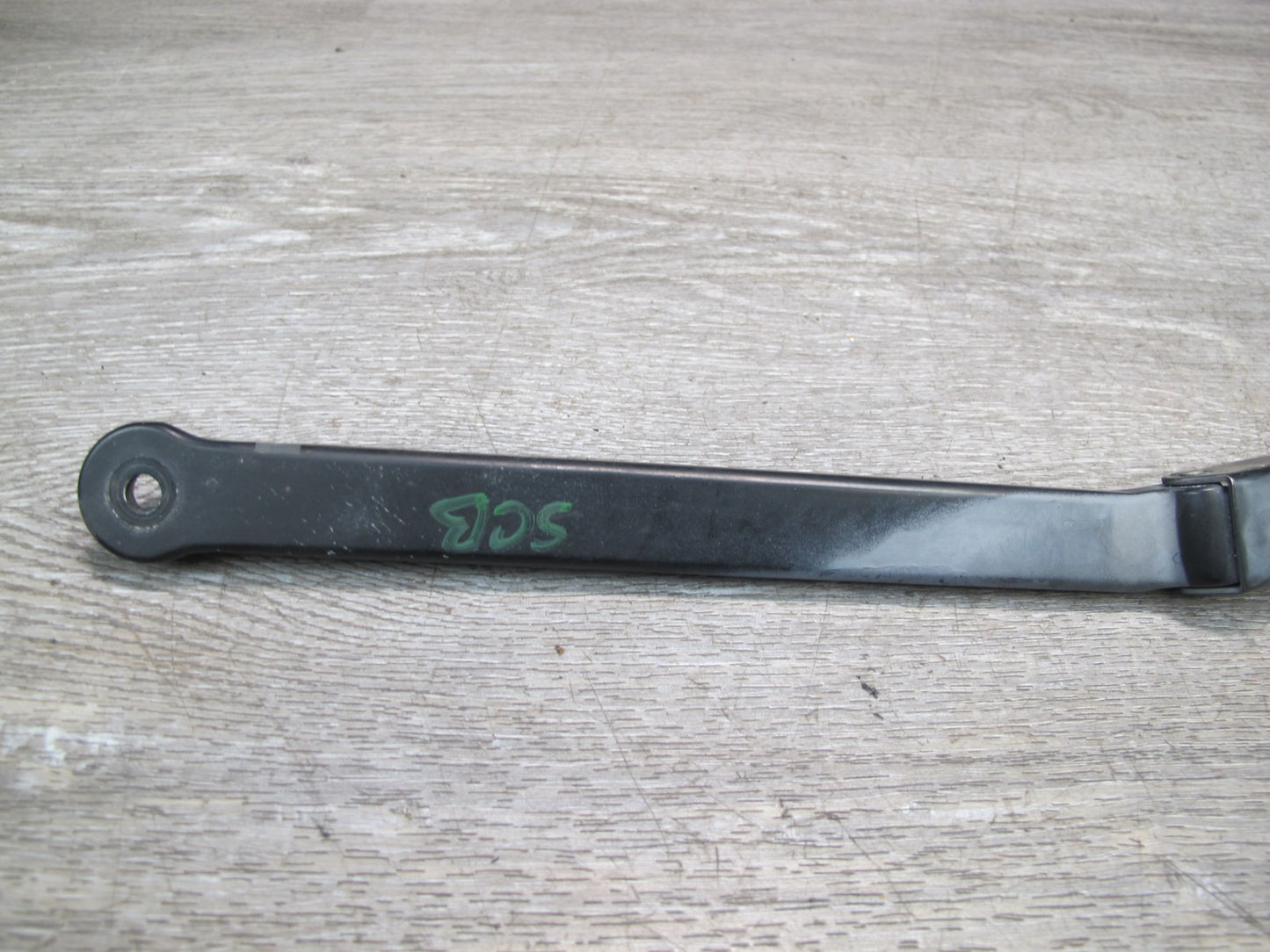 92-00 Lexus UZZ30L SC400 SC300 Set of 2 Front Windshield Wiper Arm OEM