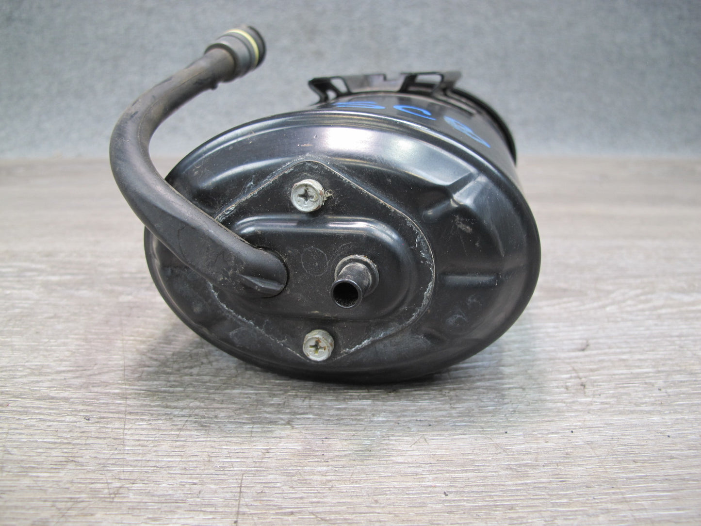 92-97 Lexus UZZ30L SC400 SC300 Fuel Evap Vapor Charcoal Canister OEM