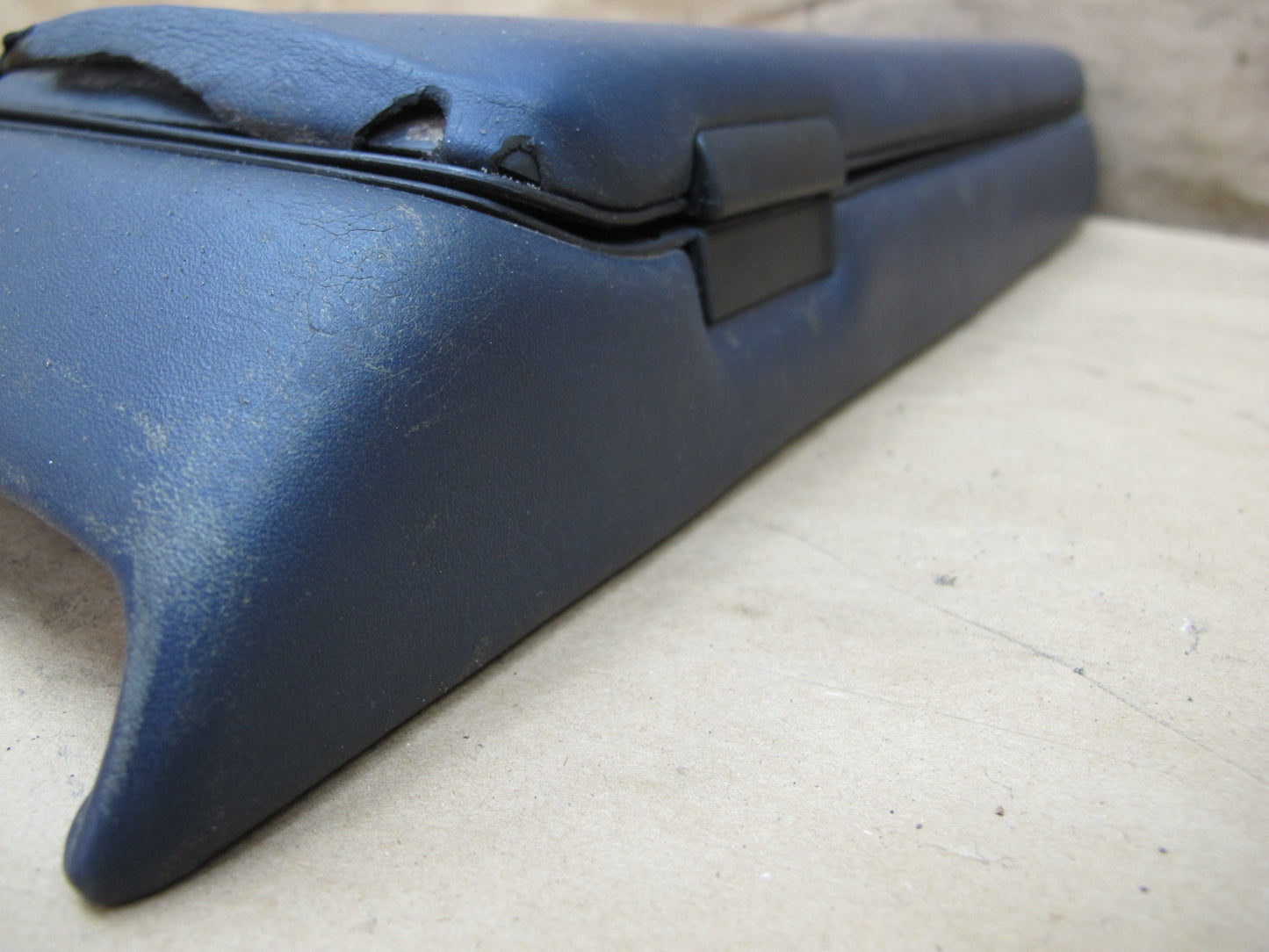 1983-1995 Porsche 928 S Front Center Console Arm Rest Storage Compartment Blue