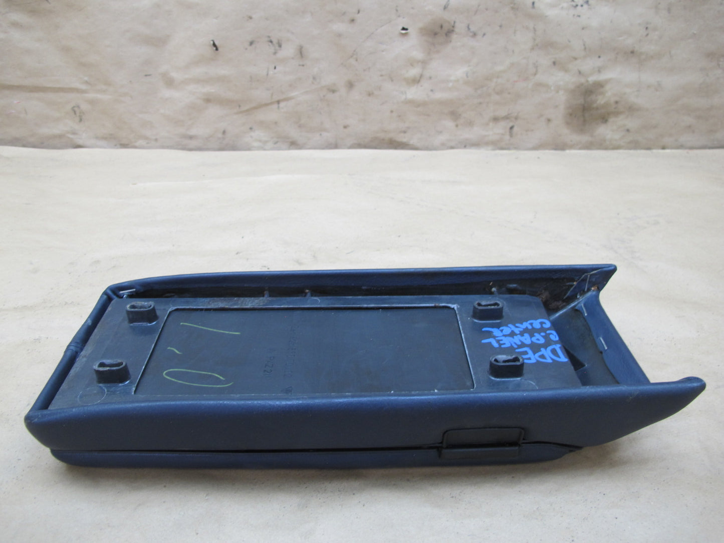 1983-1995 Porsche 928 S Front Center Console Arm Rest Storage Compartment Blue