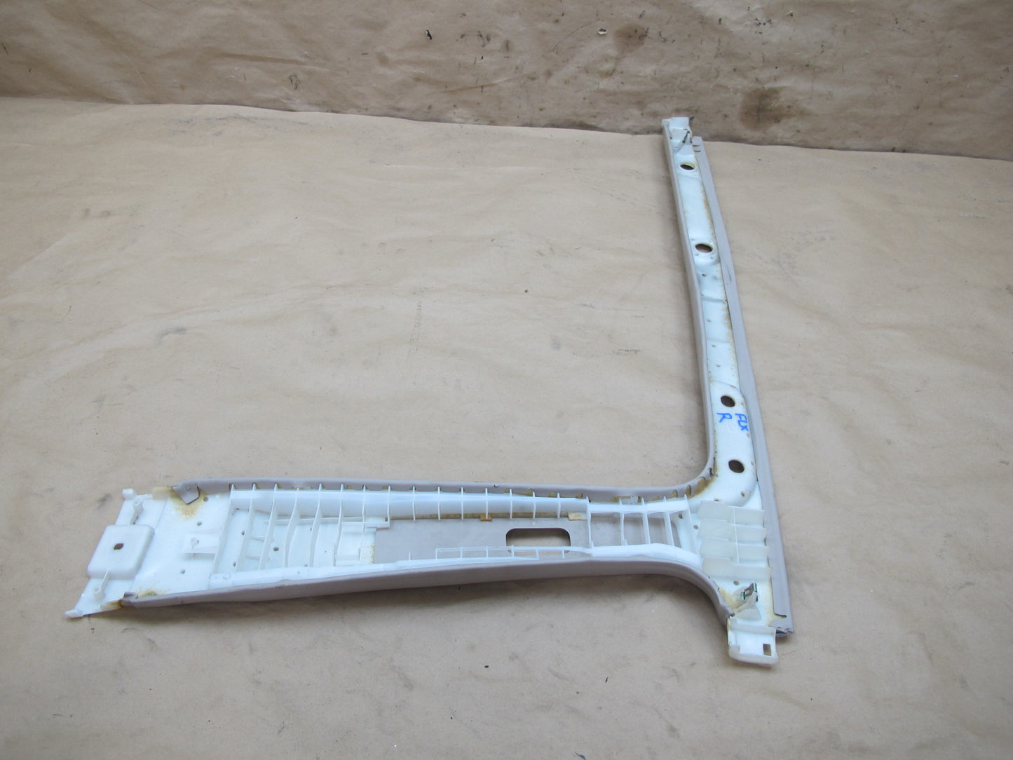 1998-2002 Lexus J100 LX470 Center B Pillar Left Right Upper Trim Cover Panel Set