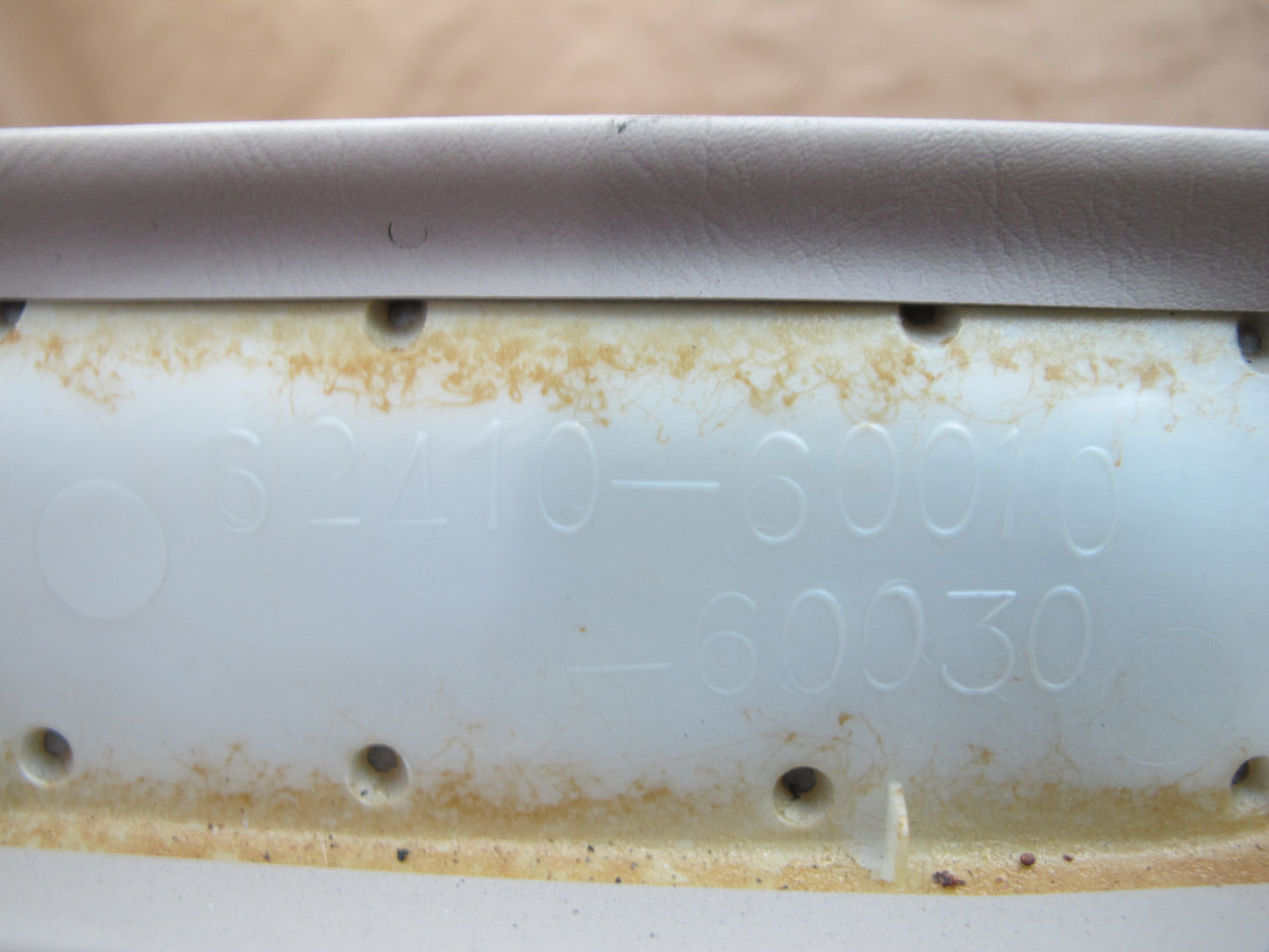 1998-2002 Lexus J100 LX470 Center B Pillar Left Right Upper Trim Cover Panel Set