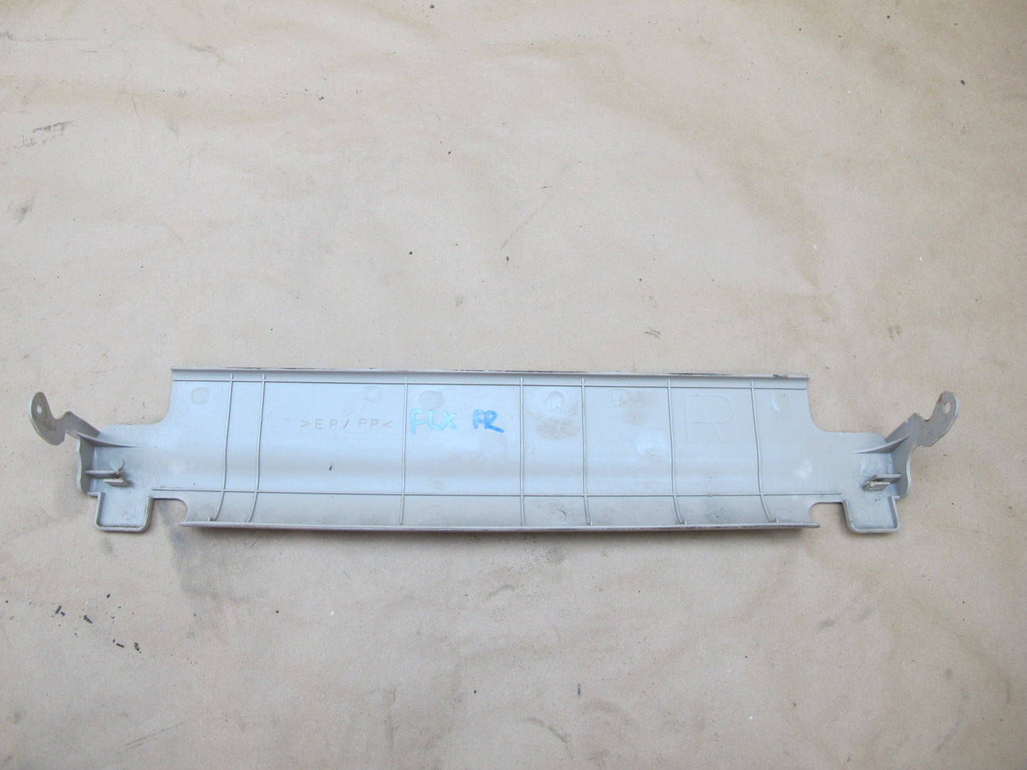 1998-2007 Lexus J100 LX470 Front Right Passenger Side Seat Trim Cover Panel Set