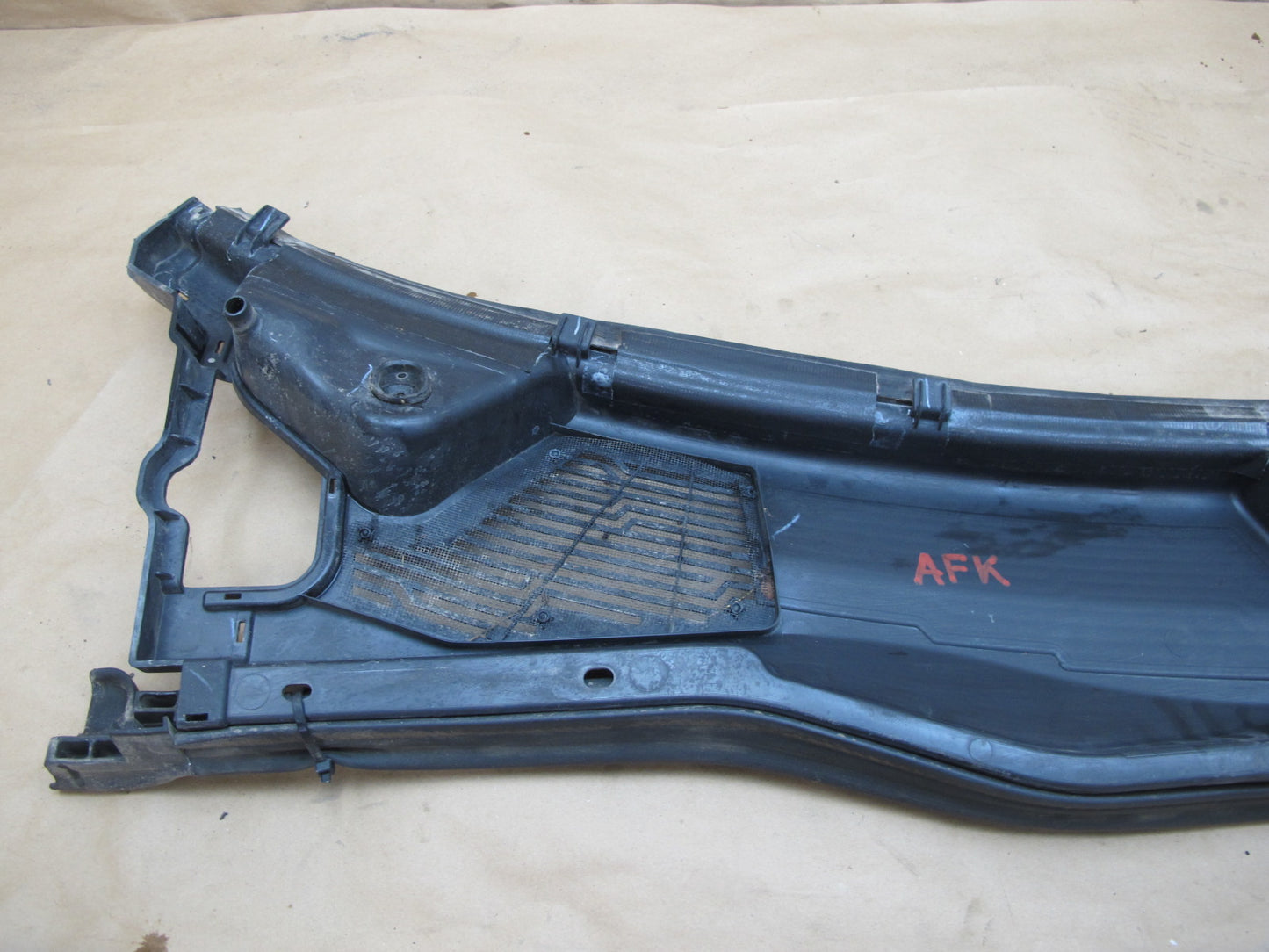 11-12 Fisker Karma Front Windshield Wiper Cowl Air Vent Cover Panel Set OEM