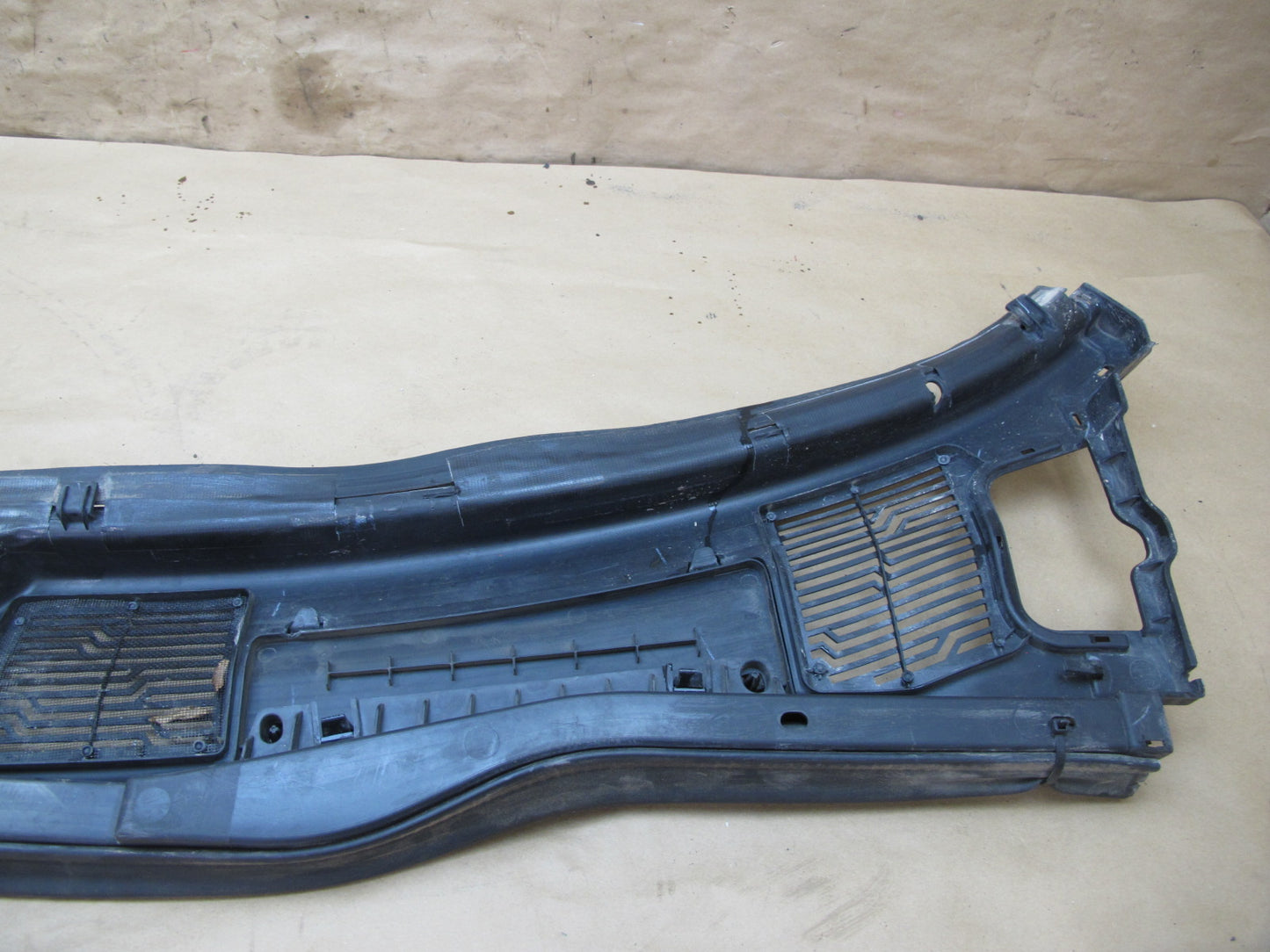 11-12 Fisker Karma Front Windshield Wiper Cowl Air Vent Cover Panel Set OEM