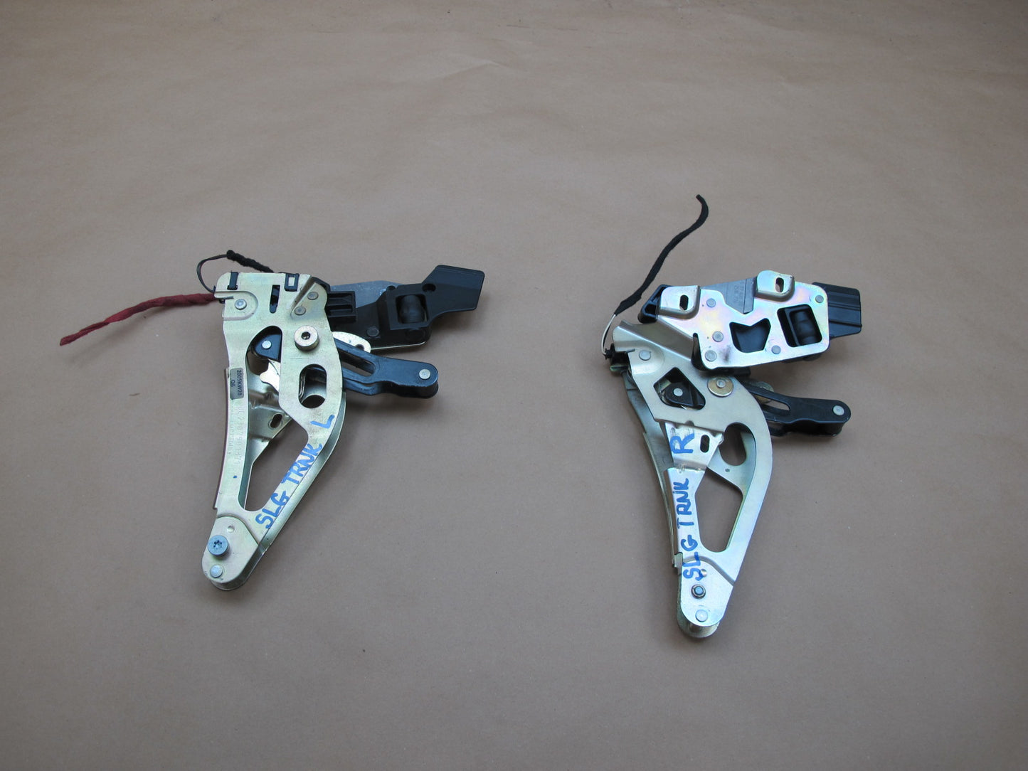 03-12 Mercedes R230 Convertible Rear Left & Right Trunk Hinge OEM