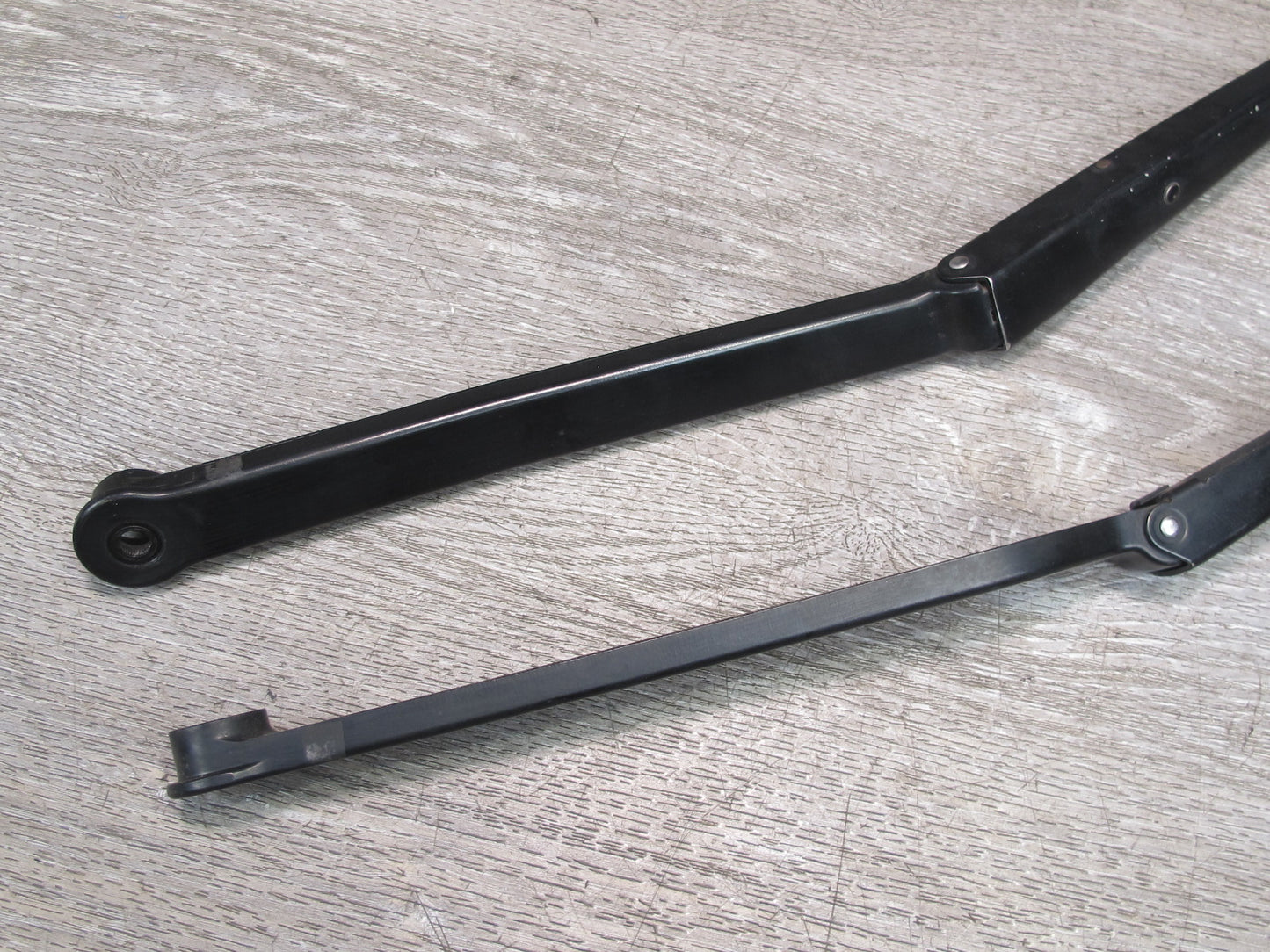 92-00 Lexus SC400 SC300 Set of 2 Front Left & Right Windshield Wiper Arm OEM