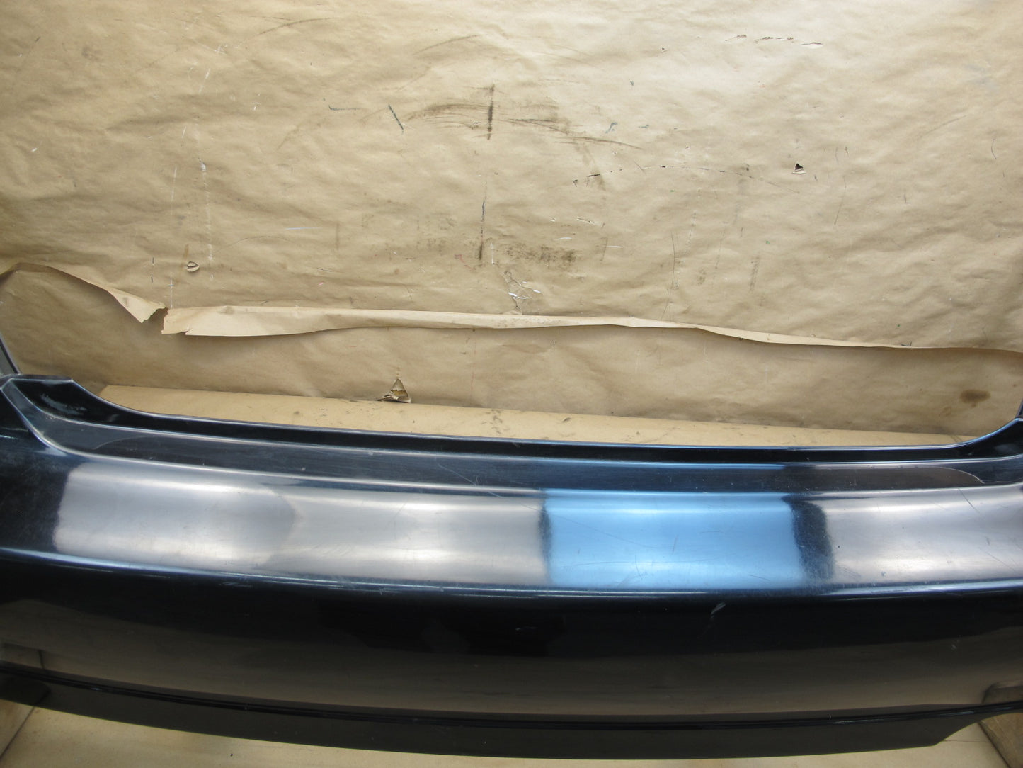 01-05 Lexus JCE10L IS300 Sedan Rear Bumper Cover w Marker Lights OEM