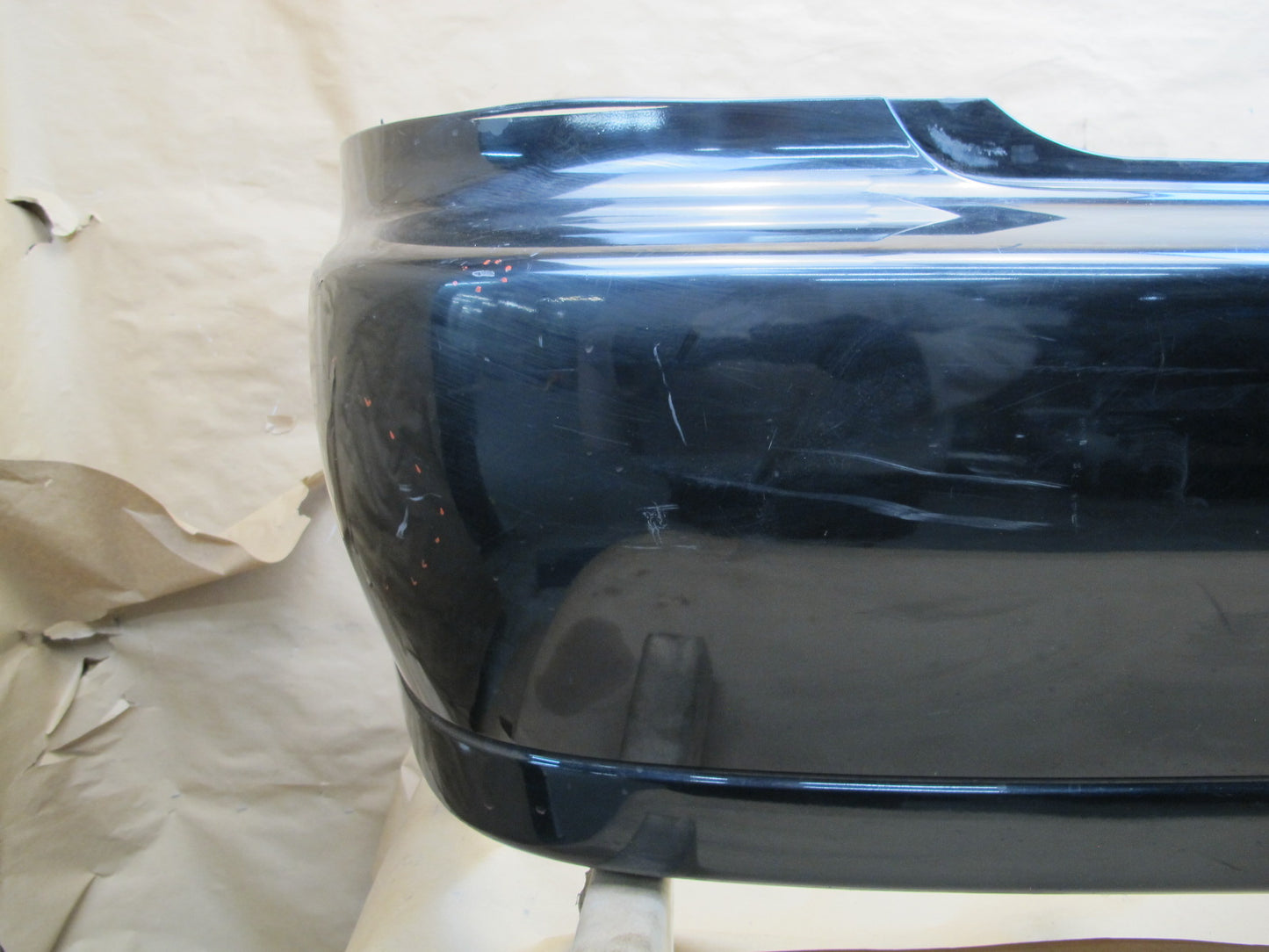01-05 Lexus JCE10L IS300 Sedan Rear Bumper Cover w Marker Lights OEM