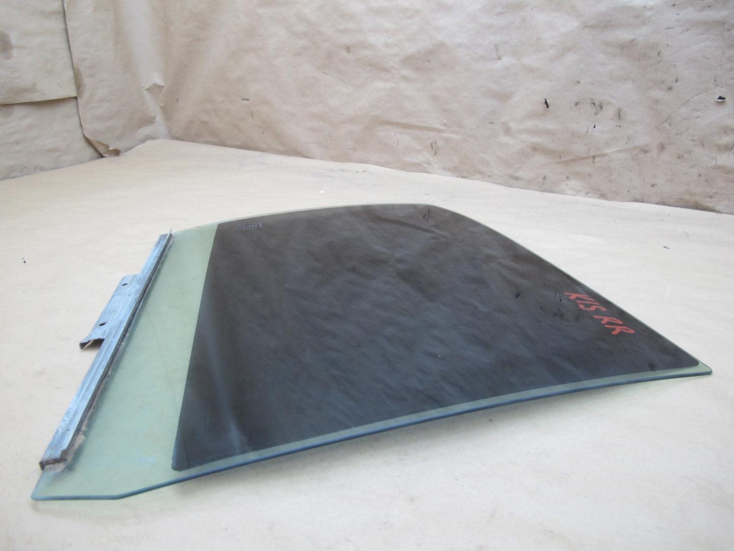 01-05 Lexus JCE10L IS300 Sedan Rear Right Door Glass Window OEM