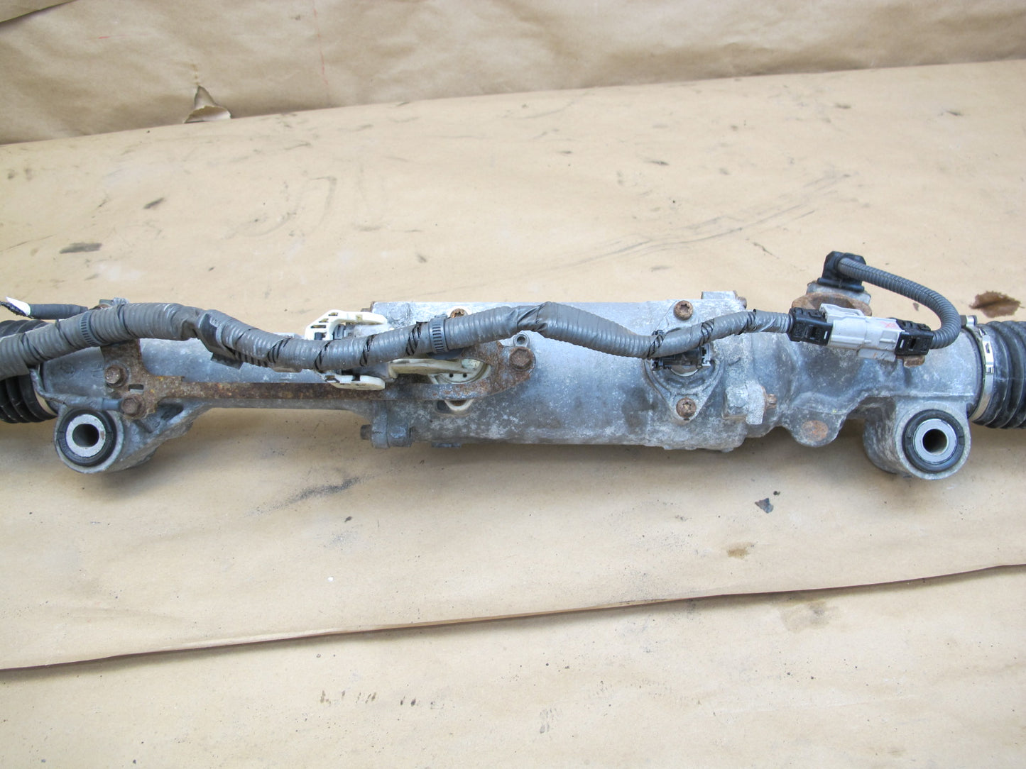 10-15 Lexus IS350 IS250 Convertible RWD Power Steering Rack & Pinion Gear OEM